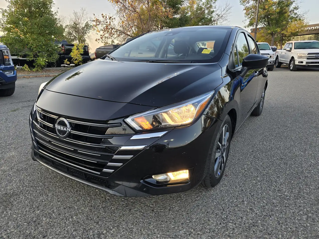 Nissan Versa снимка Nissan Versa
