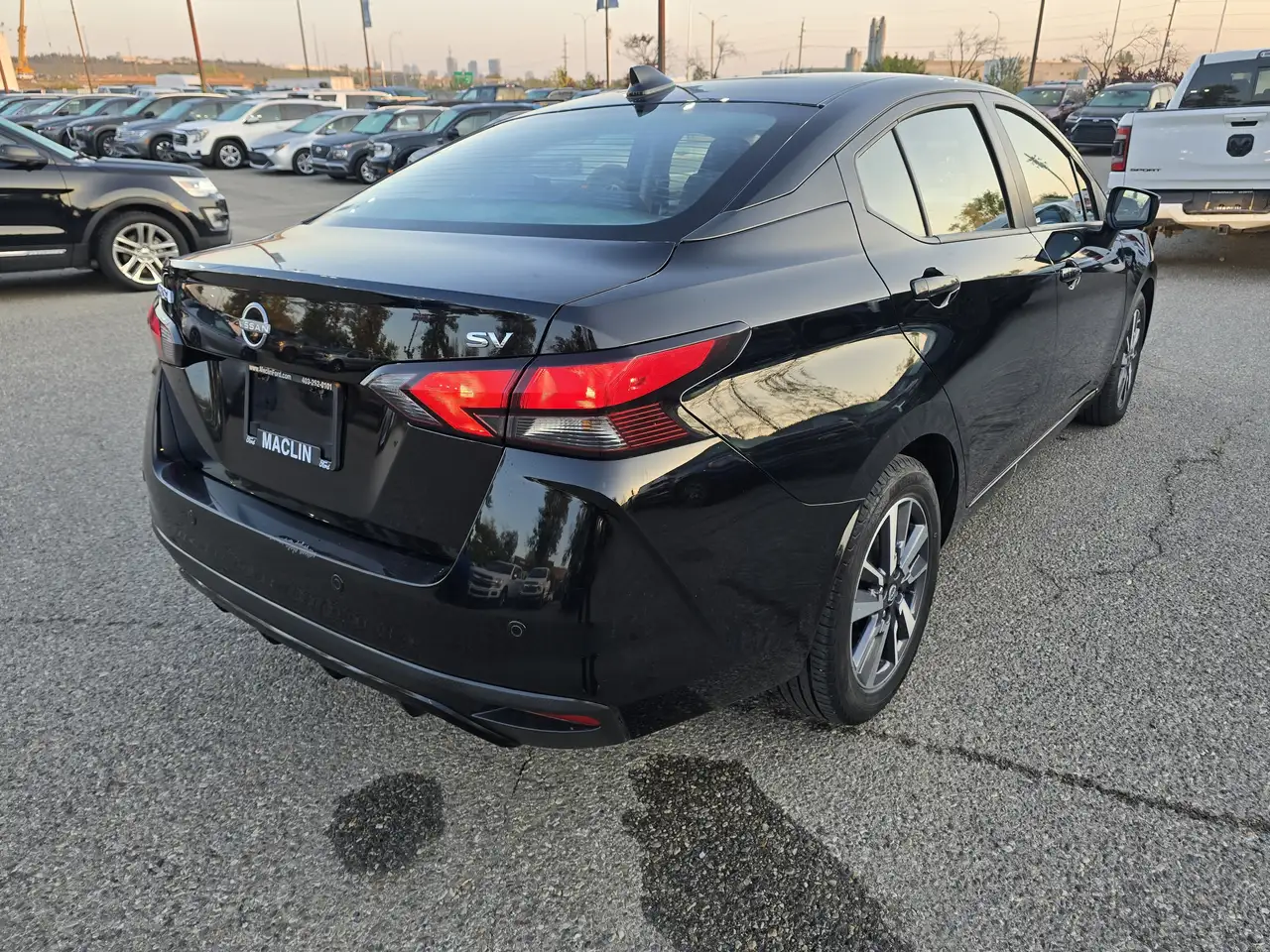 Nissan Versa снимка Nissan Versa