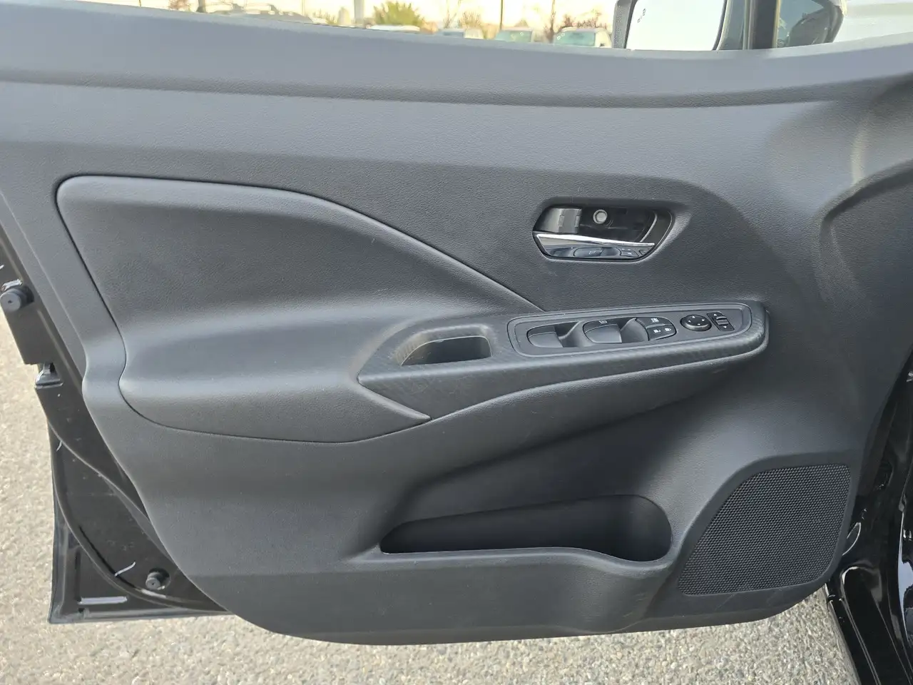 Nissan Versa снимка Nissan Versa