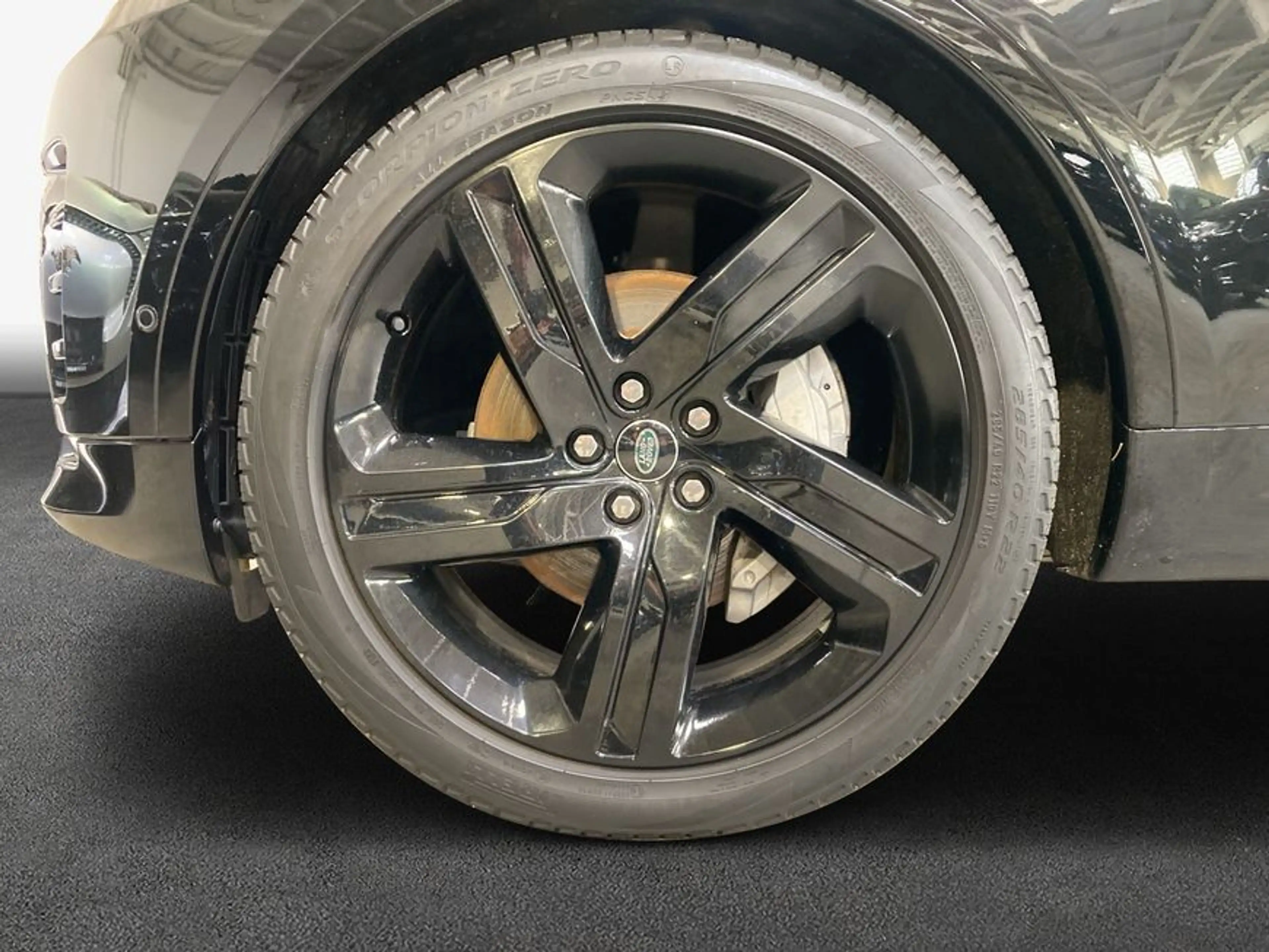 Land Rover Discovery D300 R-Dynamic S — photo 7