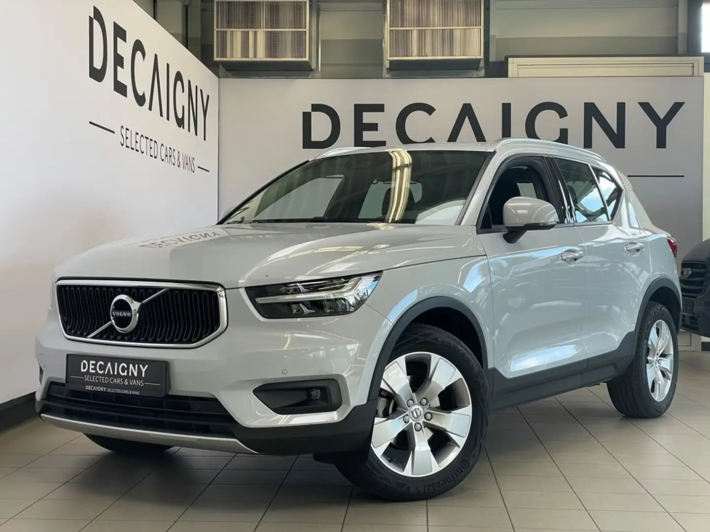 Volvo XC40 1.5 T2 Momentum Pro *App Connect*Camera*Navigatie Argent - 1