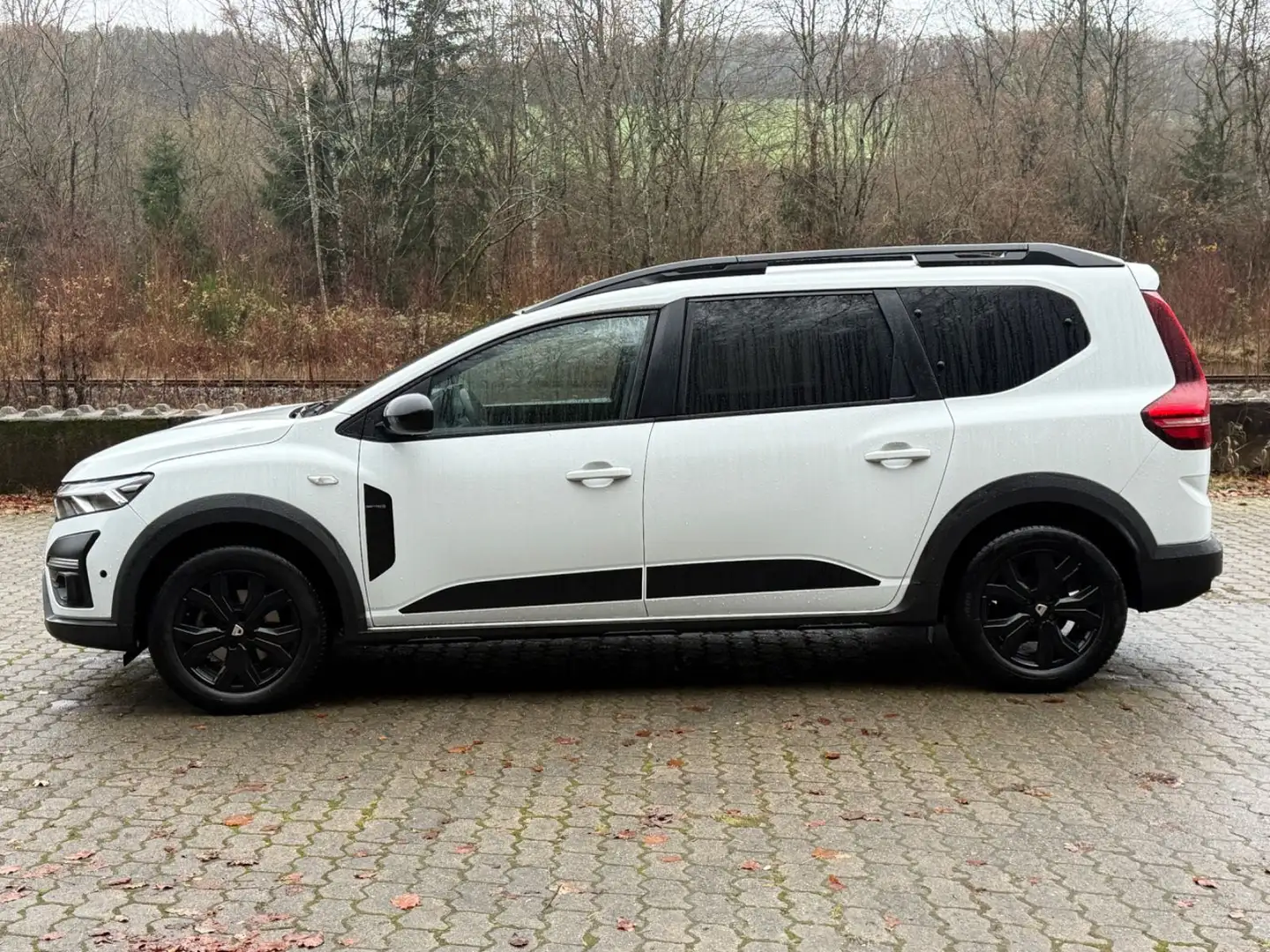 Dacia Jogger Extreme+ 7Sitze/1er-Hand/Kamera/DAB/AHK Weiß - 2