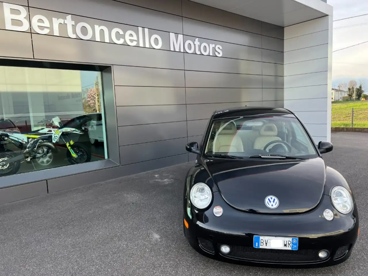 Volkswagen New Beetle GT TURBO 1.8 20V 150cv UNICA!! PELLE SPOILER, foto 2