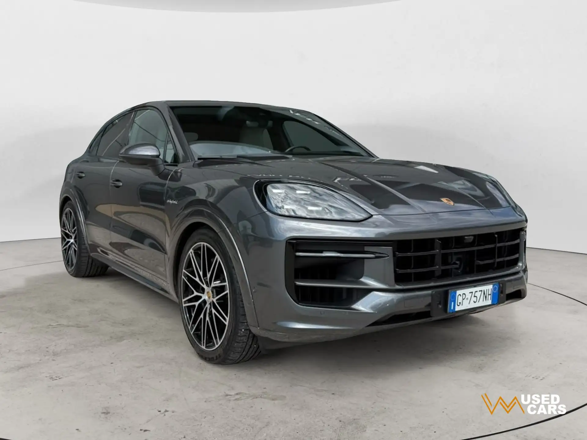 포르쉐 Porsche Cayenne 2023 건메탈 사진 7