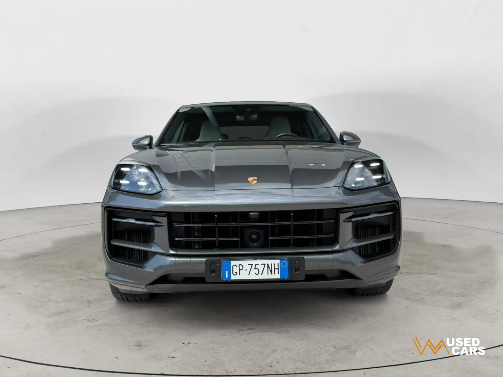 포르쉐 Porsche Cayenne 2023 건메탈 사진 4