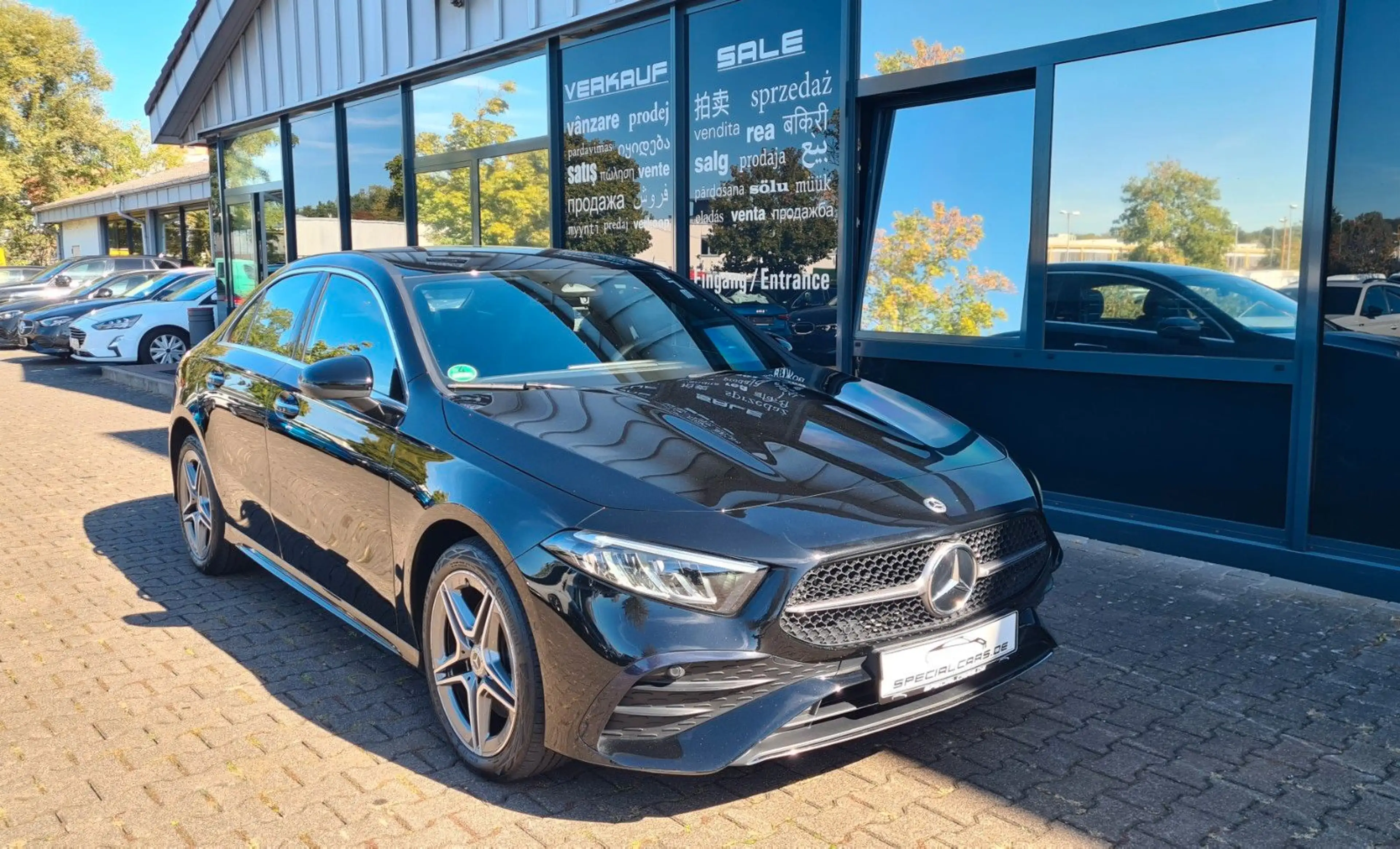 Mercedes-Benz A 250 e Limousine AMG - WIDE - LED - CAM -