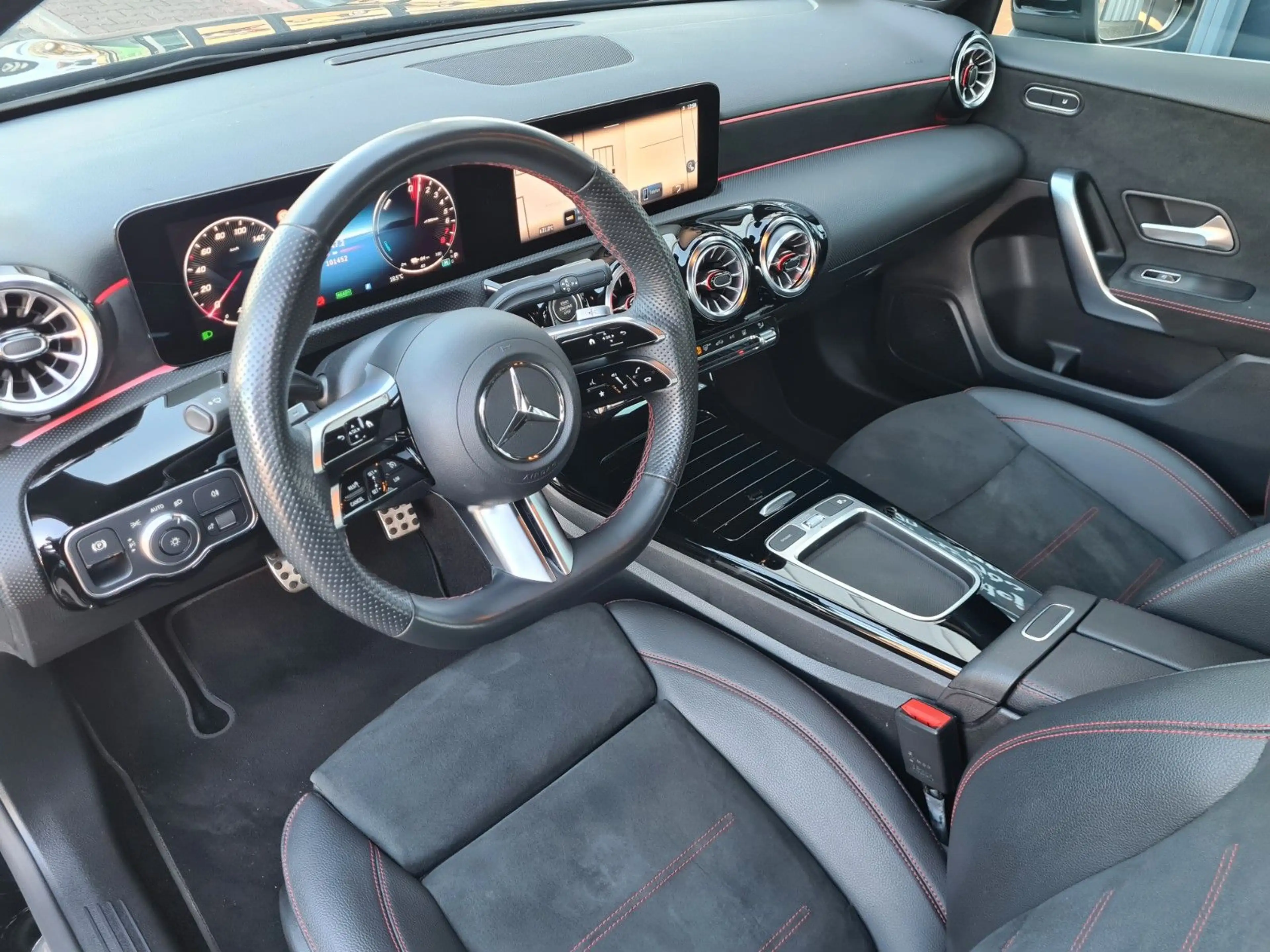 Mercedes-Benz A 250 e Limousine AMG - WIDE - LED - CAM - — photo 9