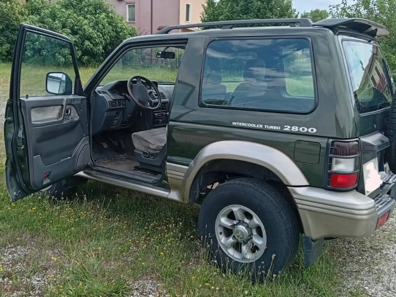 Mitsubishi Pajero Metal Top 2.8 tdi GLS Executive autocarro, foto 2