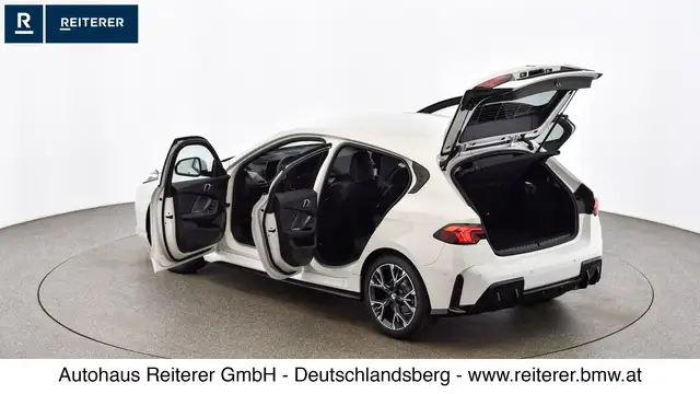 BMW 1 Series view 10