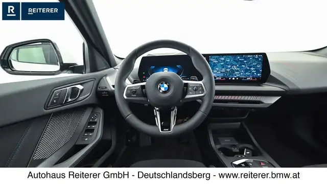 BMW 1 Series view 14