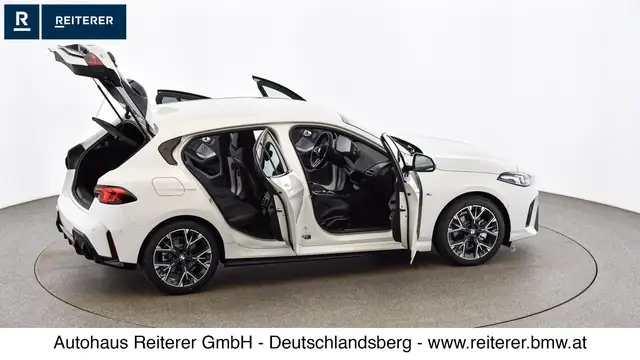 BMW 1 Series view 12