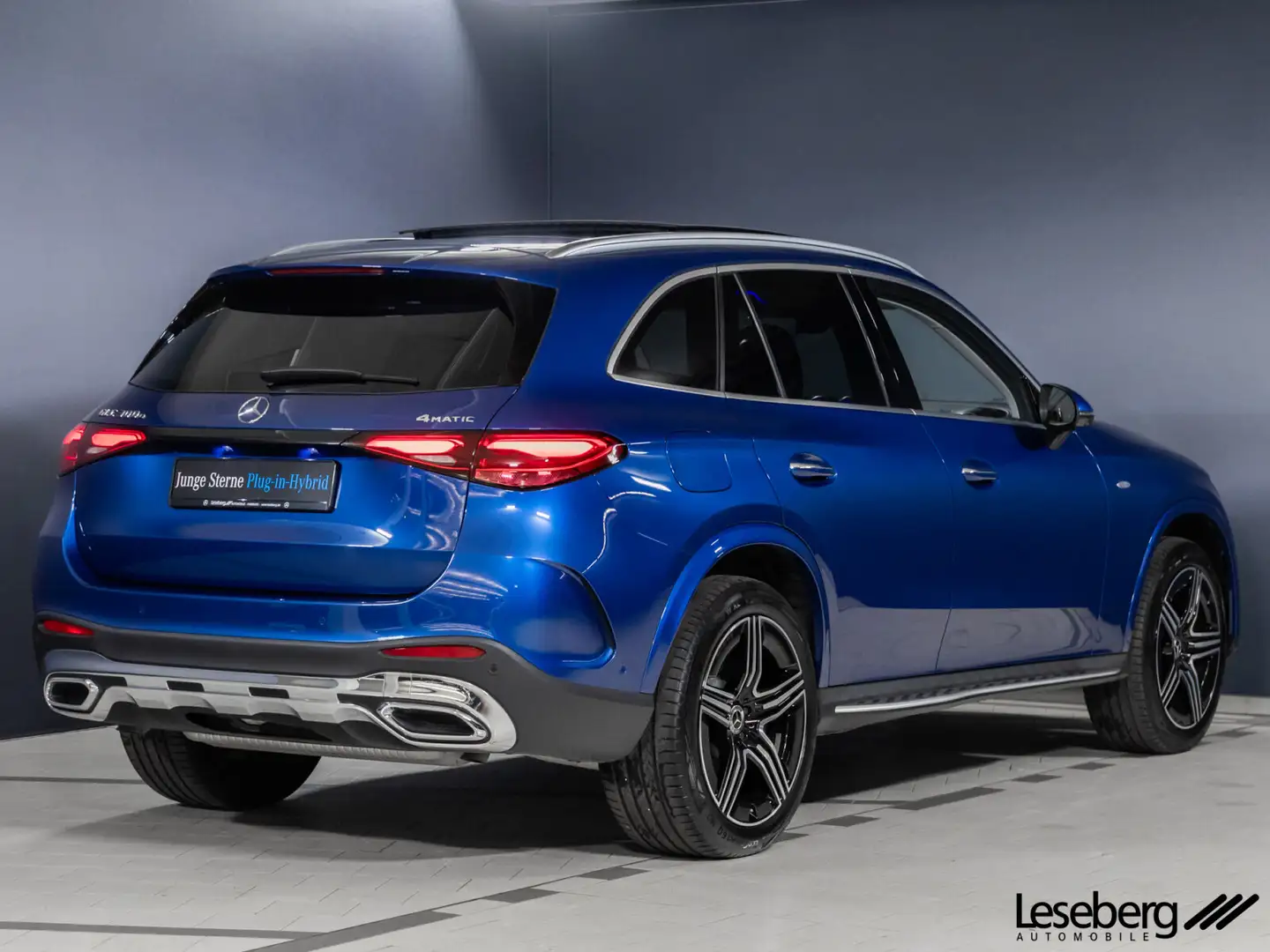Mercedes-Benz GLC 300 GLC 300 e 4M AMG DIG.LIGHT/AHK/Pano/Distro/360°/ Blau - 2