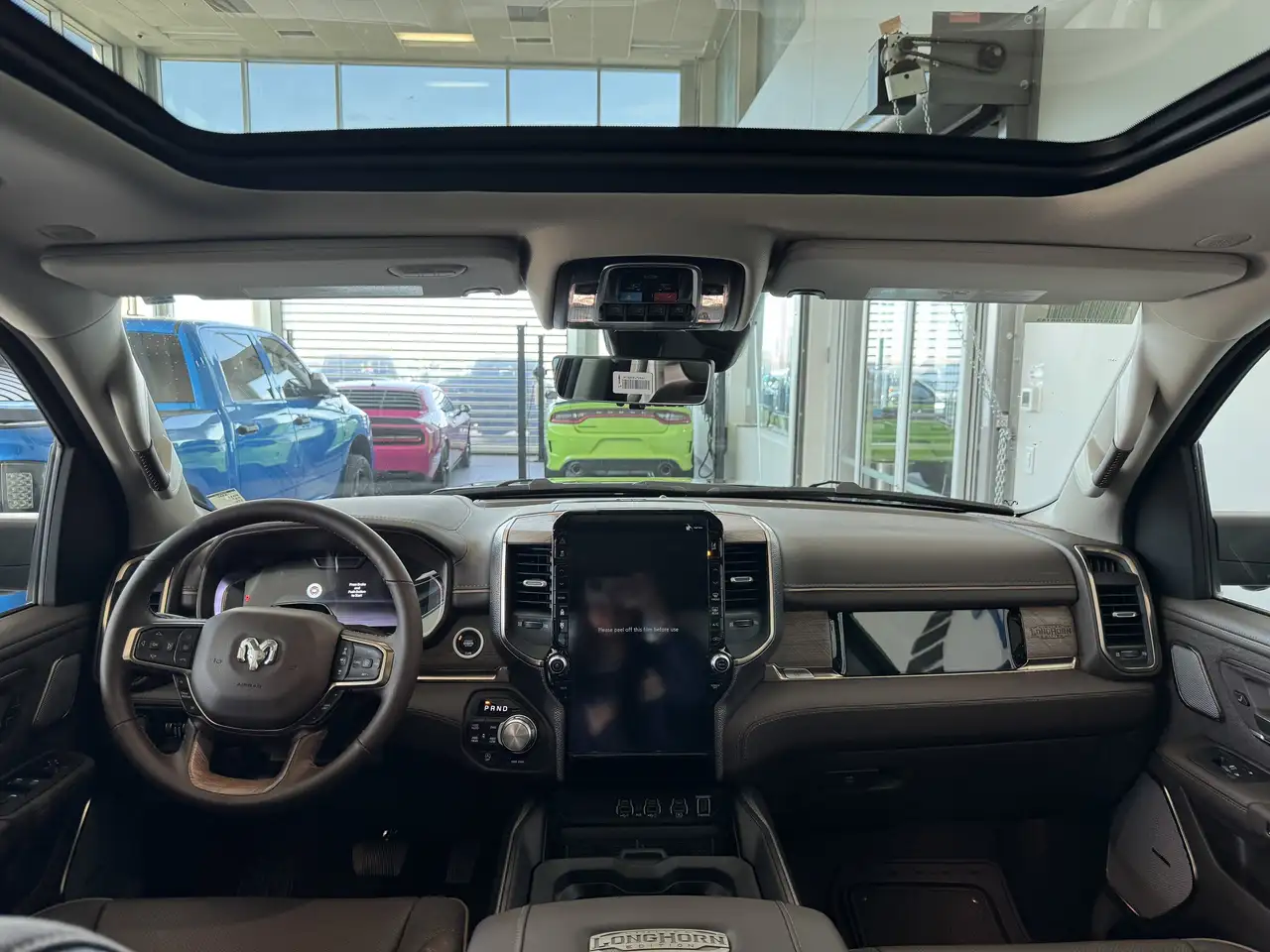 RAM 1500 снимка RAM 1500
