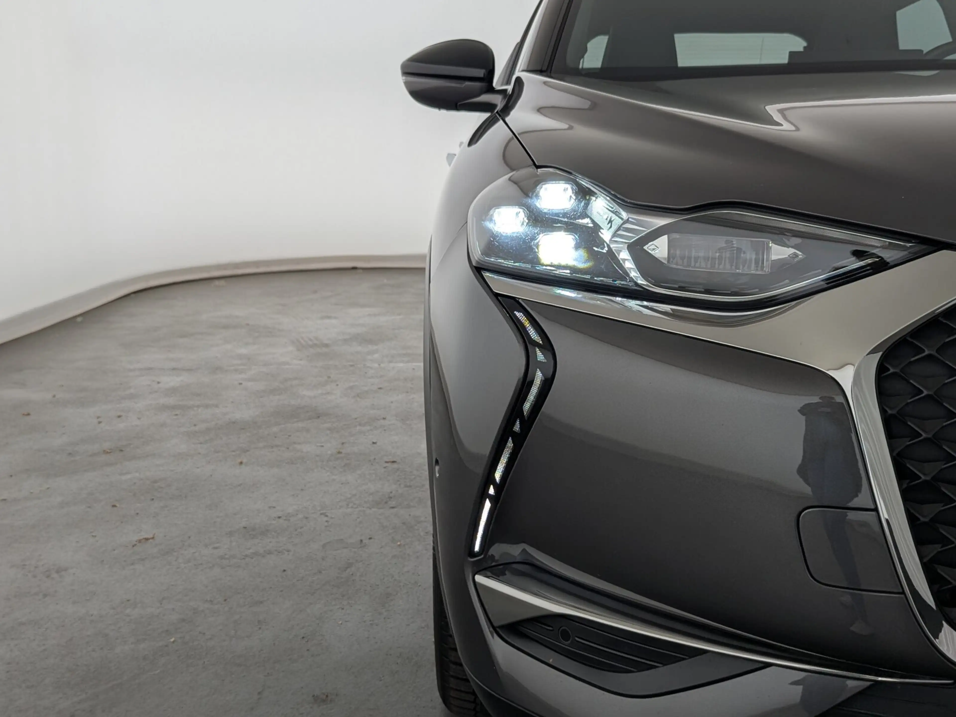 DS Automobiles DS 3 Crossback 3 Crossback 1.2 PureTech 155 Rivoli LED+NAVI+ACC — photo 3