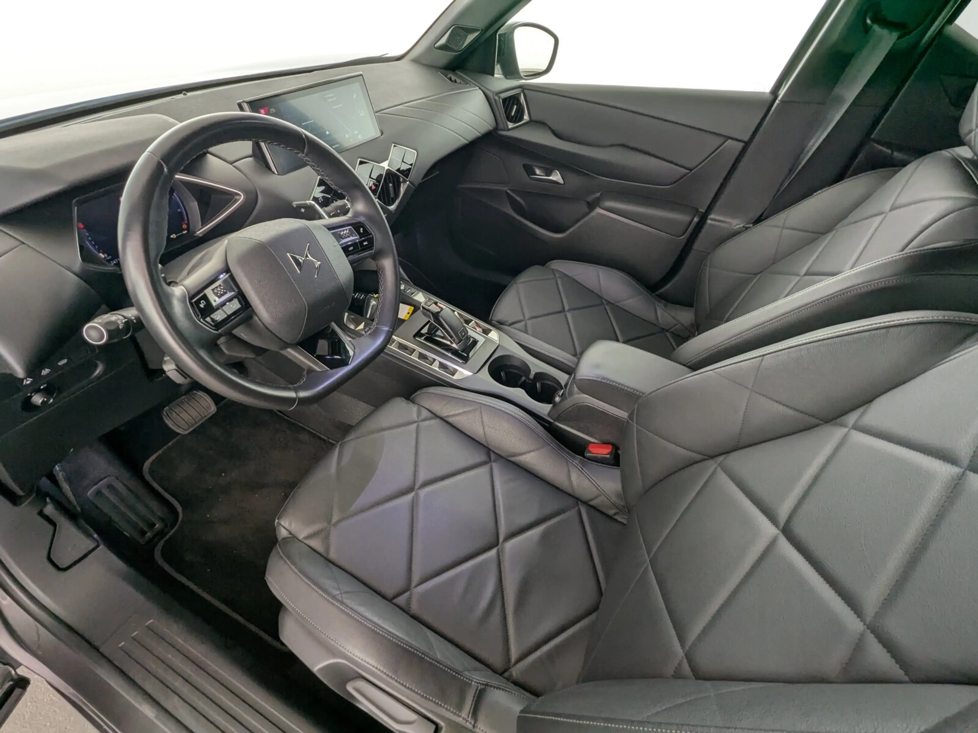DS Automobiles DS 3 Crossback 3 Crossback 1.2 PureTech 155 Rivoli LED+NAVI+ACC — photo 14