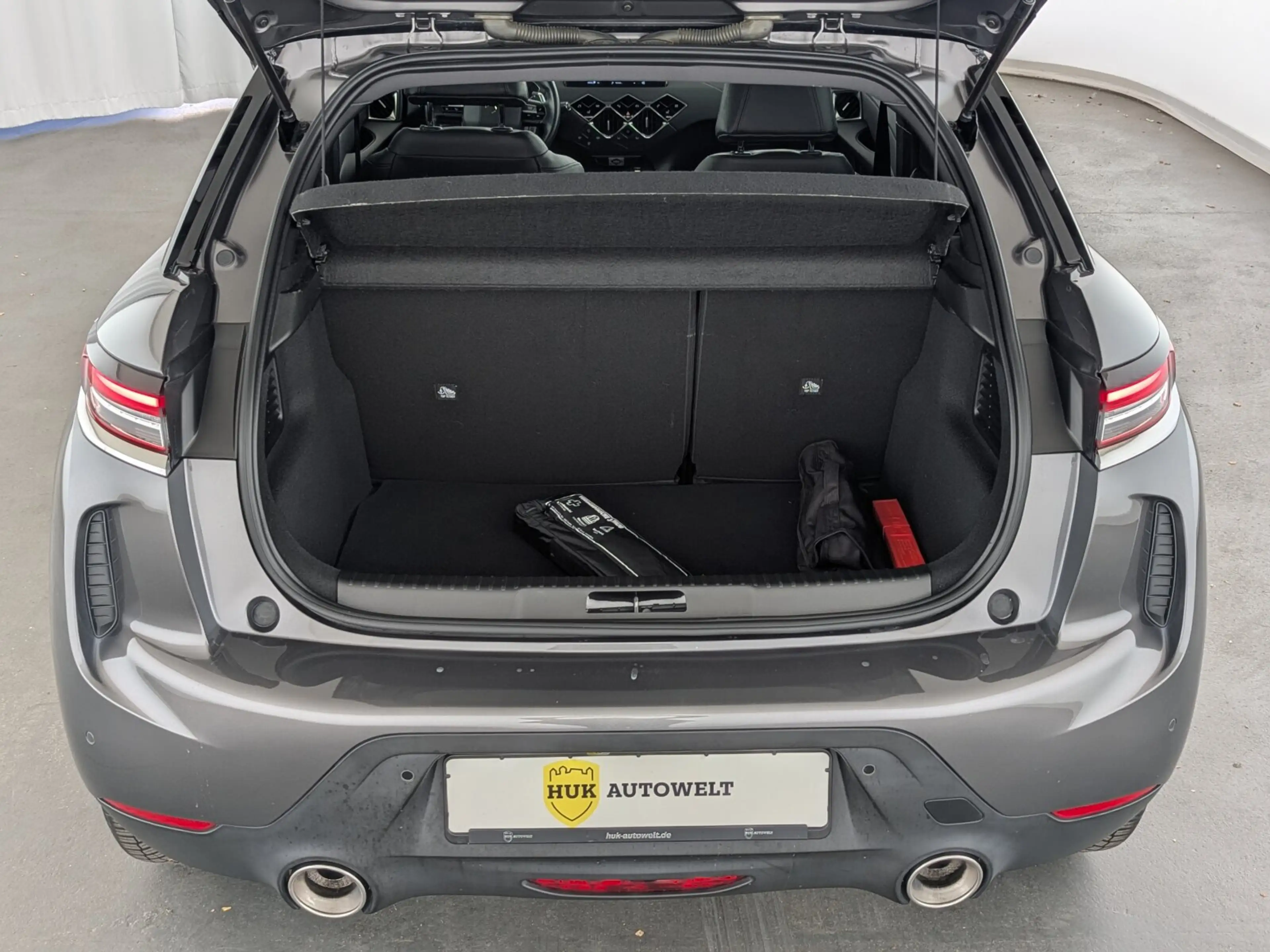 DS Automobiles DS 3 Crossback 3 Crossback 1.2 PureTech 155 Rivoli LED+NAVI+ACC — photo 11