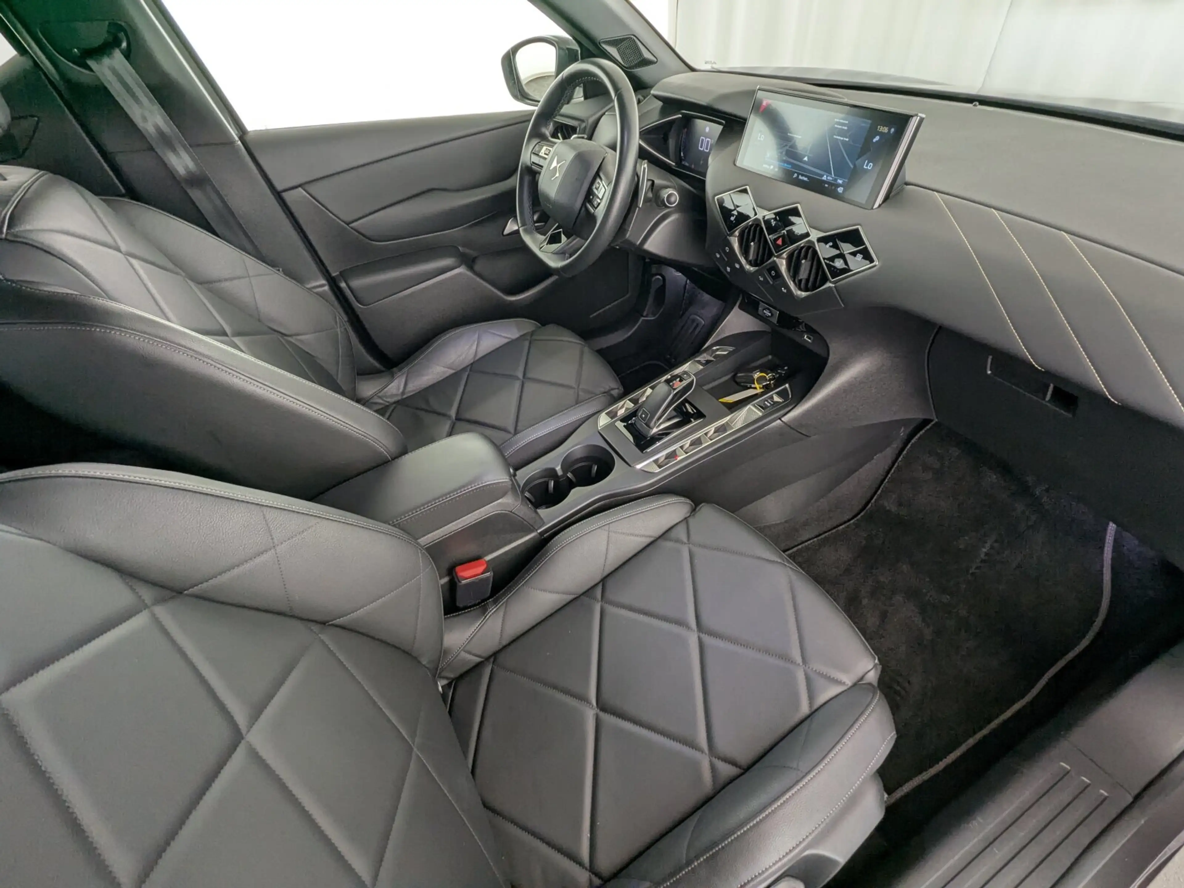 DS Automobiles DS 3 Crossback 3 Crossback 1.2 PureTech 155 Rivoli LED+NAVI+ACC — photo 13