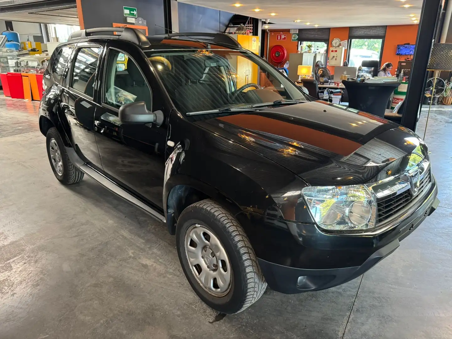 Dacia Duster Duster 1.6i 4x2 - A/C - RADIO CD/MEDIA/TEL -MANUEL - 1