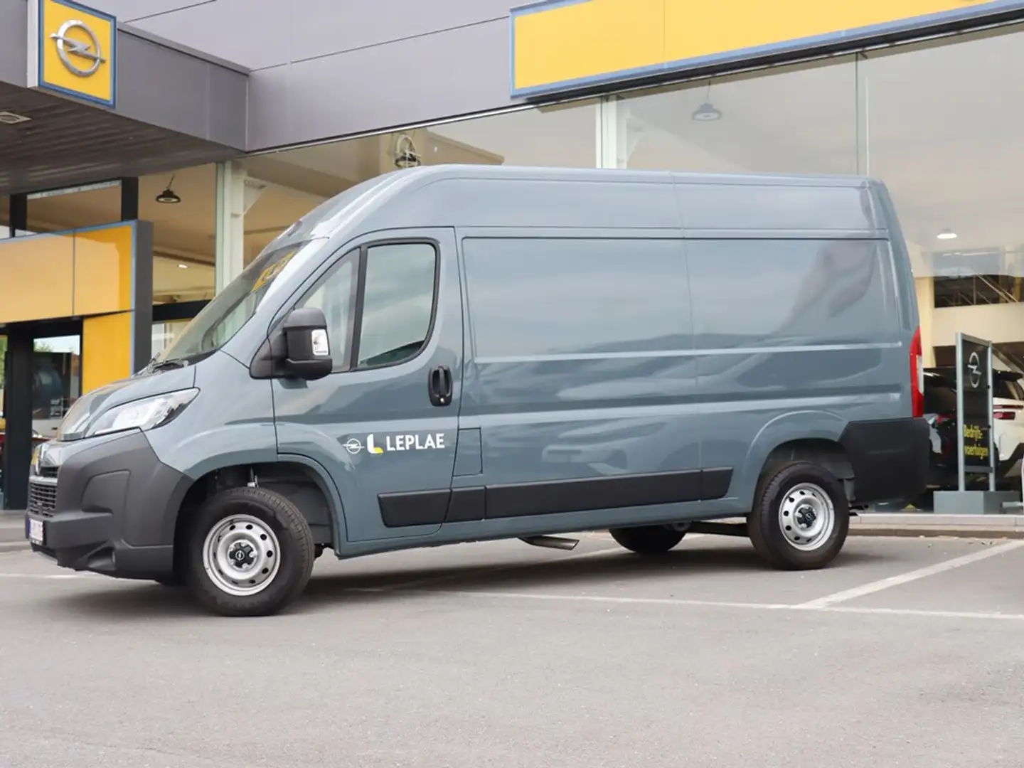 Opel Movano L2H2 2.2 140PK |TECHNO PLUS PACK|DIRECT LEVERBAAR| Grijs - 2