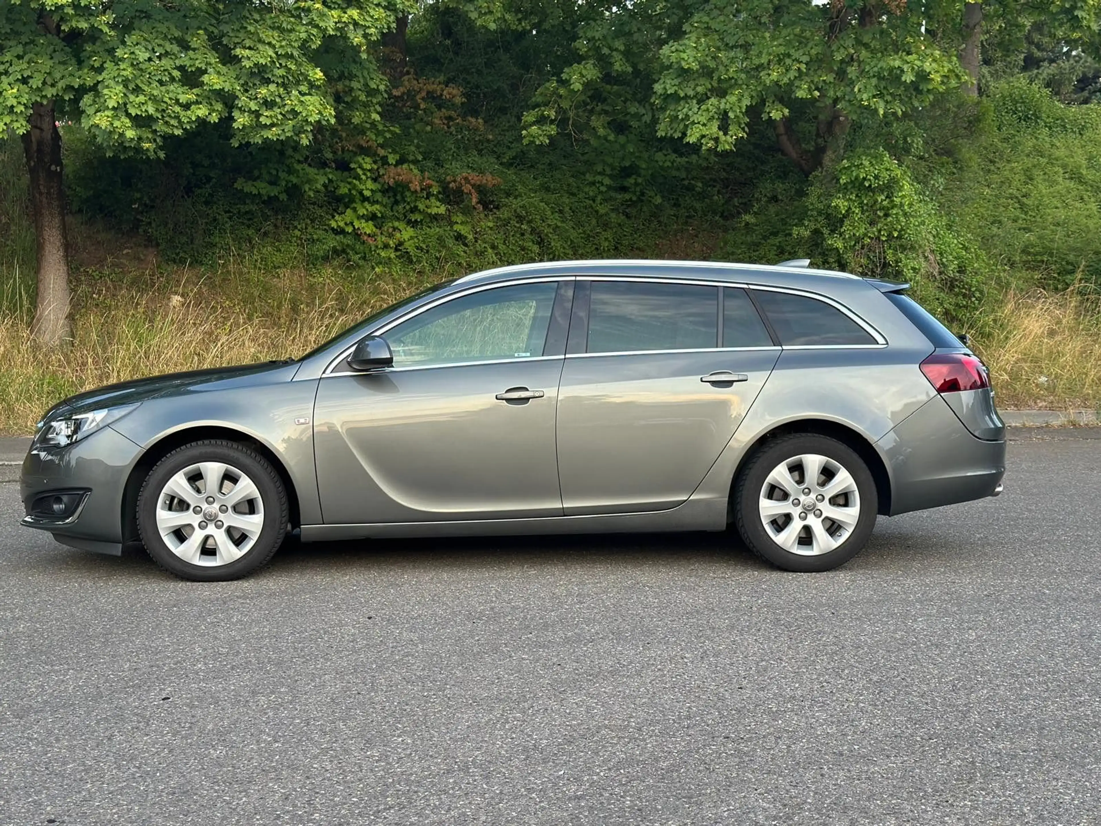 Opel Insignia Innovation*NAVI*Bi-XENO*RHKAM*AHK*MFLK — photo 4