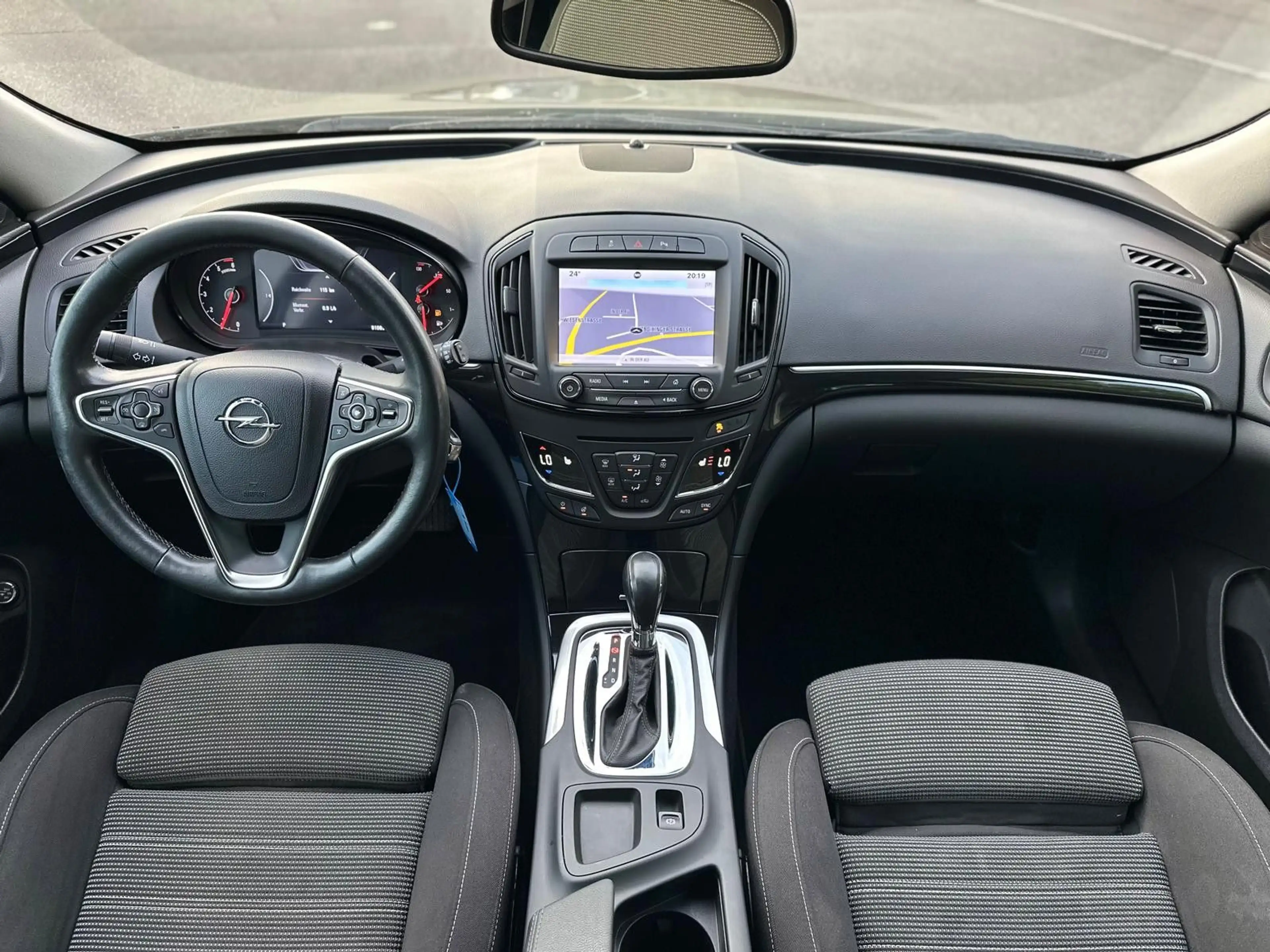 Opel Insignia Innovation*NAVI*Bi-XENO*RHKAM*AHK*MFLK — photo 12