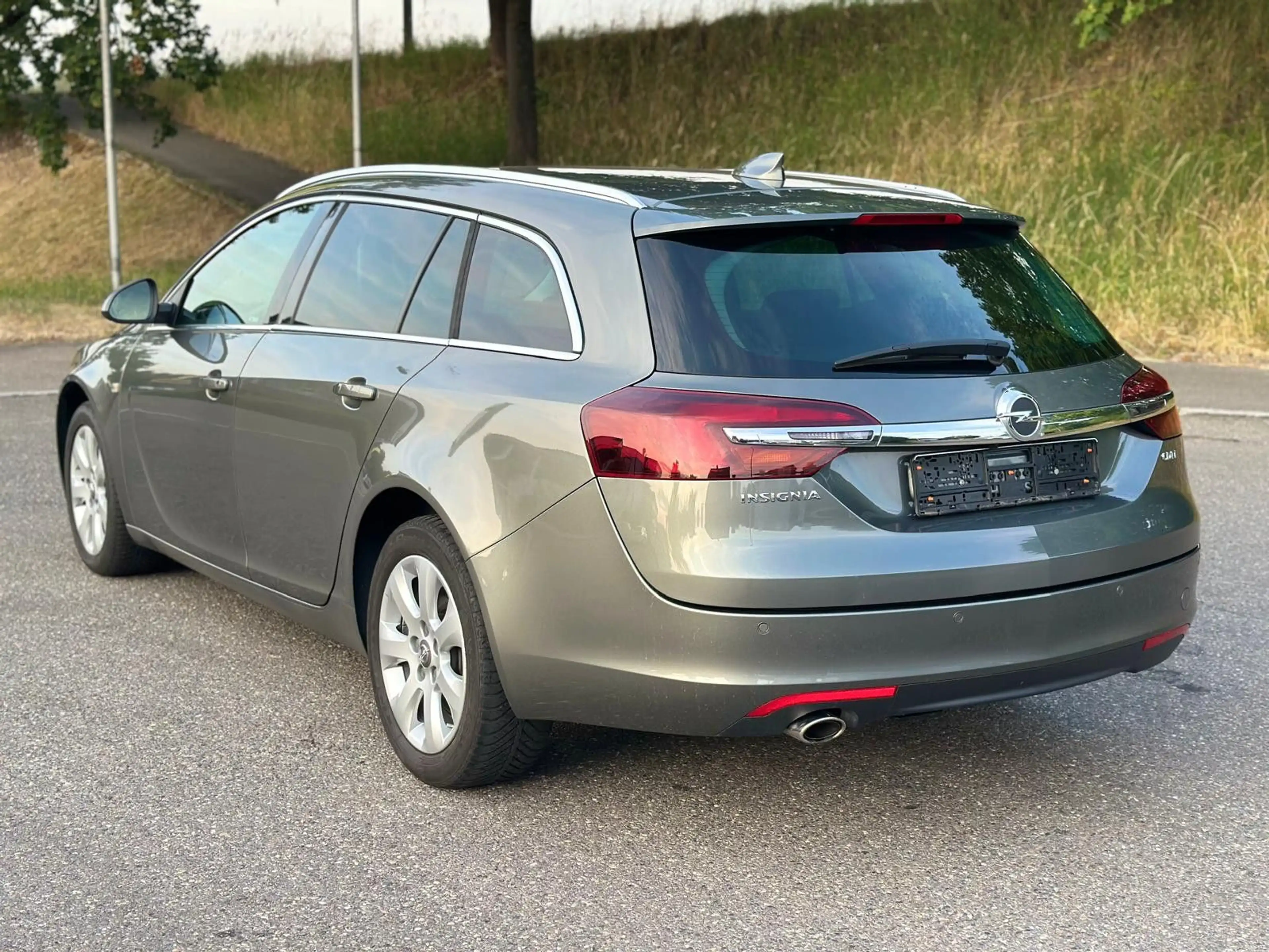 Opel Insignia Innovation*NAVI*Bi-XENO*RHKAM*AHK*MFLK — photo 6