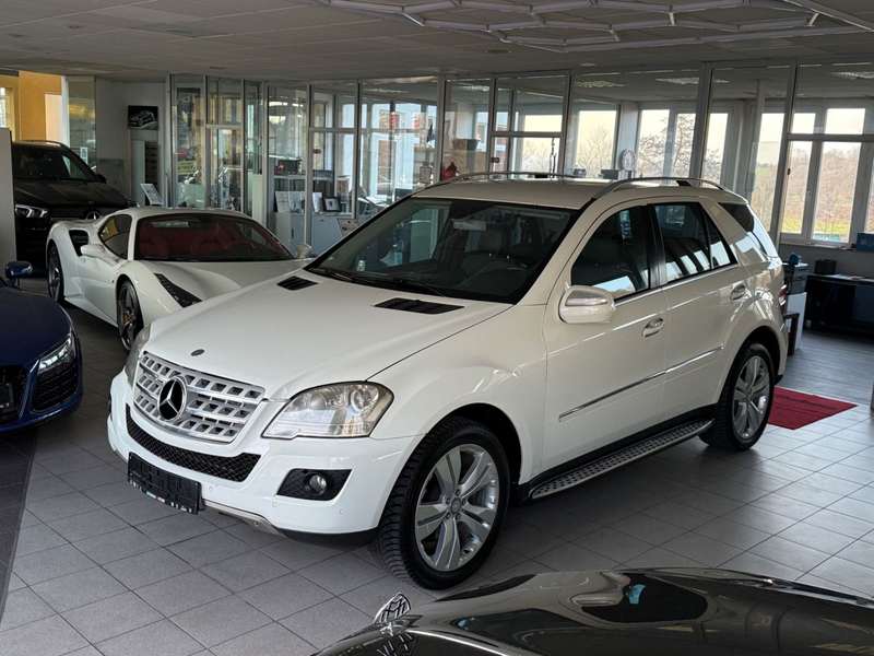 Mercedes-Benz ML 350 CDI 4Matic Sport Pak AHK NAVI PDC Luftfed