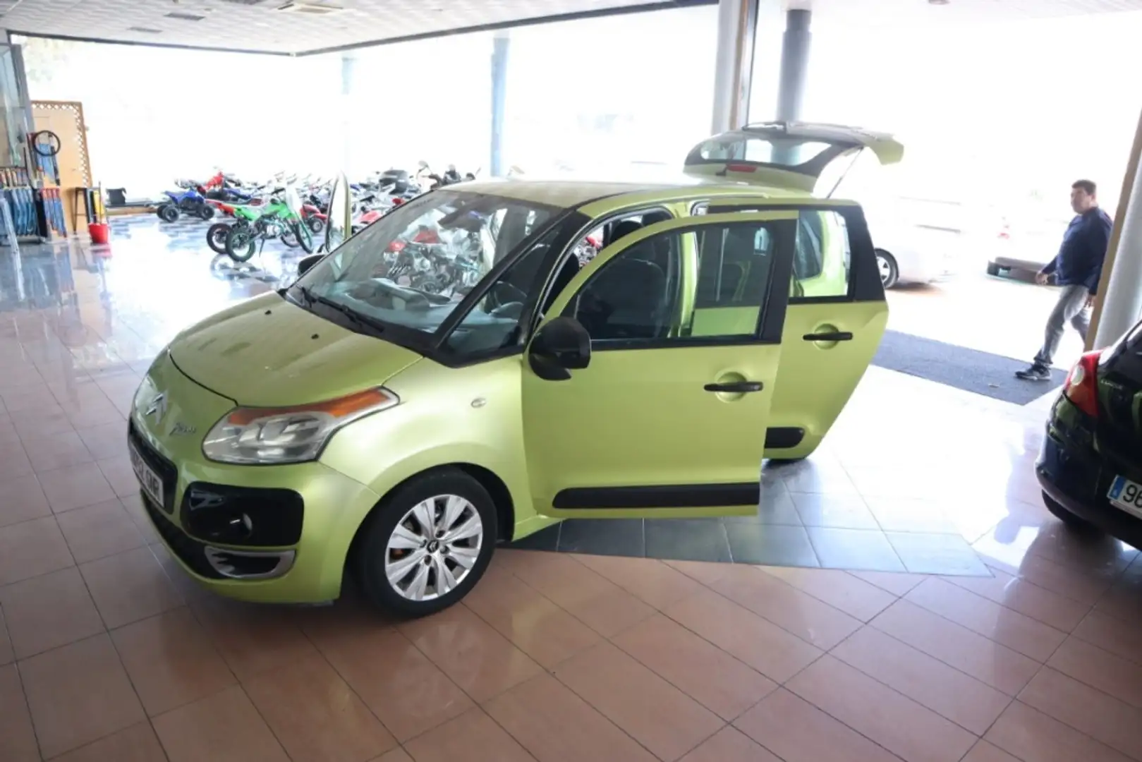 Citroen C3 1.6HDI 16v Cool Verde - 1