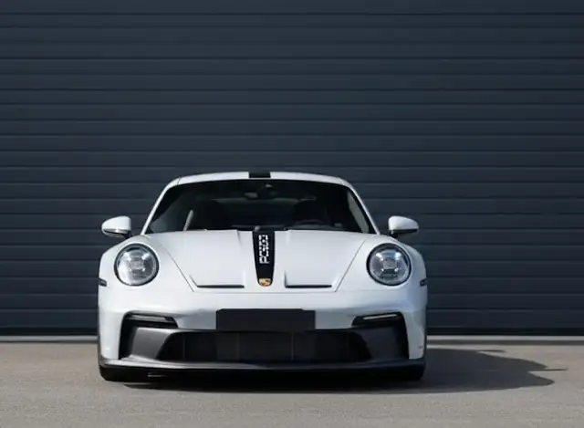 Porsche 992