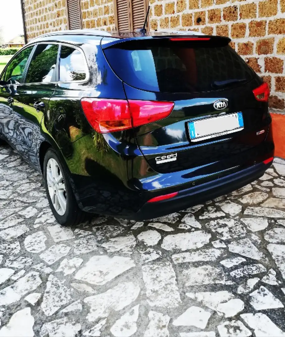Kia Ceed / cee'd SW 1.6 crdi 128cv high tech - 2
