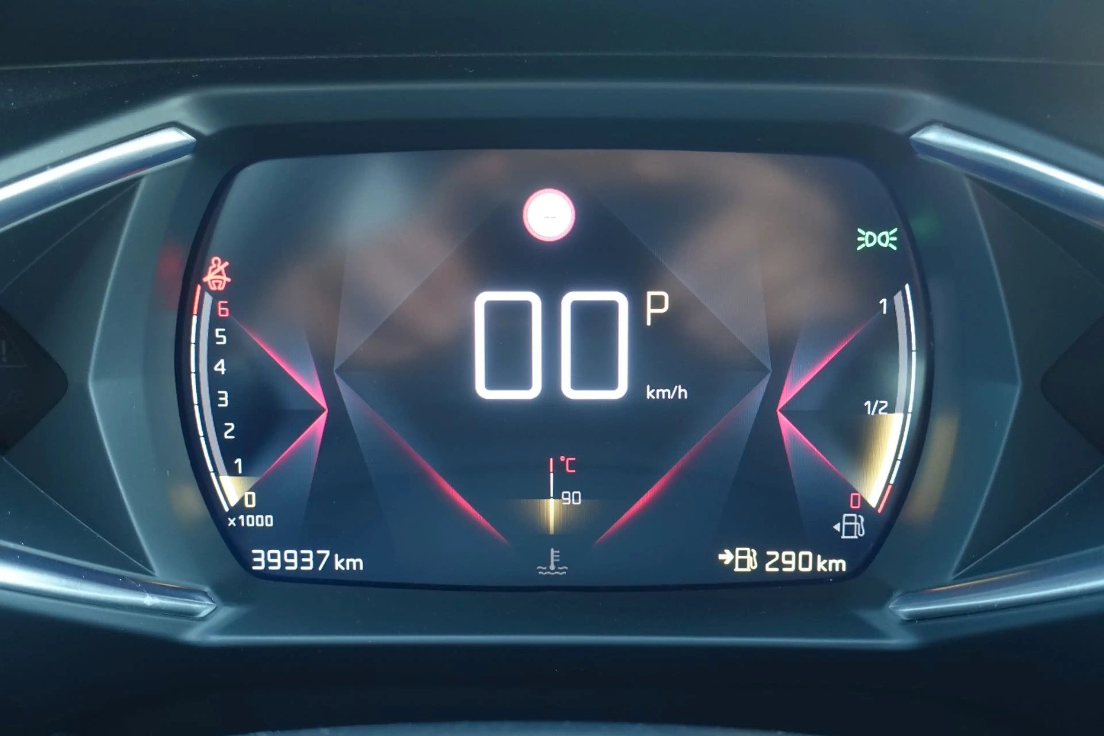 DS Automobiles DS 3 Crossback So Chic -NAVI -Einparkhilfe-Kamera — photo 15
