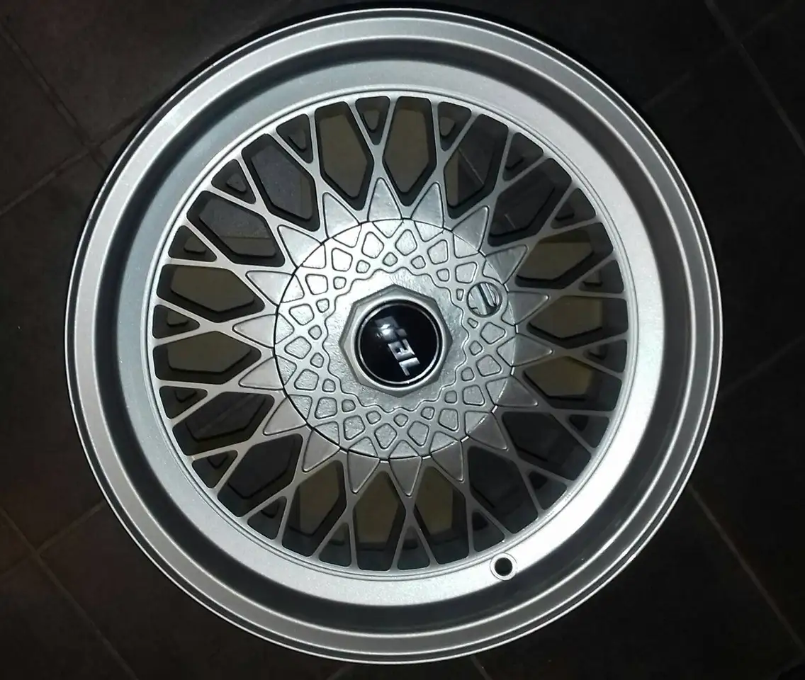 Mercedes-Benz 230, foto 6