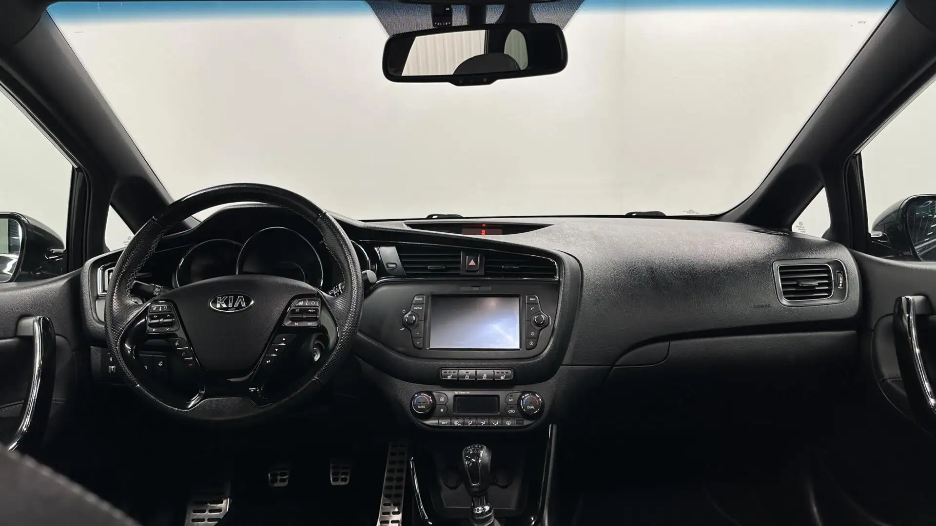 Kia Ceed SW / cee'd SW Sportswagon 1.0 T-GDi GT-Plusline PANO CAMERA ECC Zwart - 2