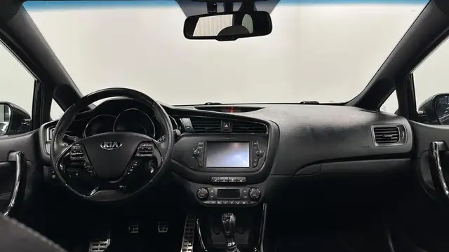 Kia Ceed view 2