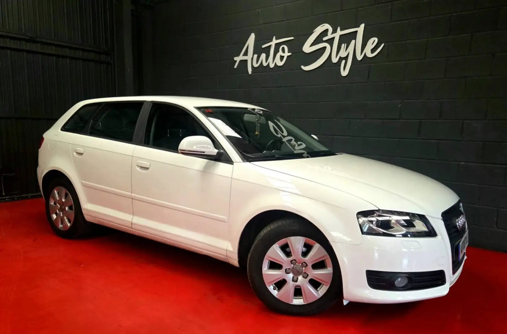Audi A3 Sportback 1.6TDI Ambition Blanco - 1