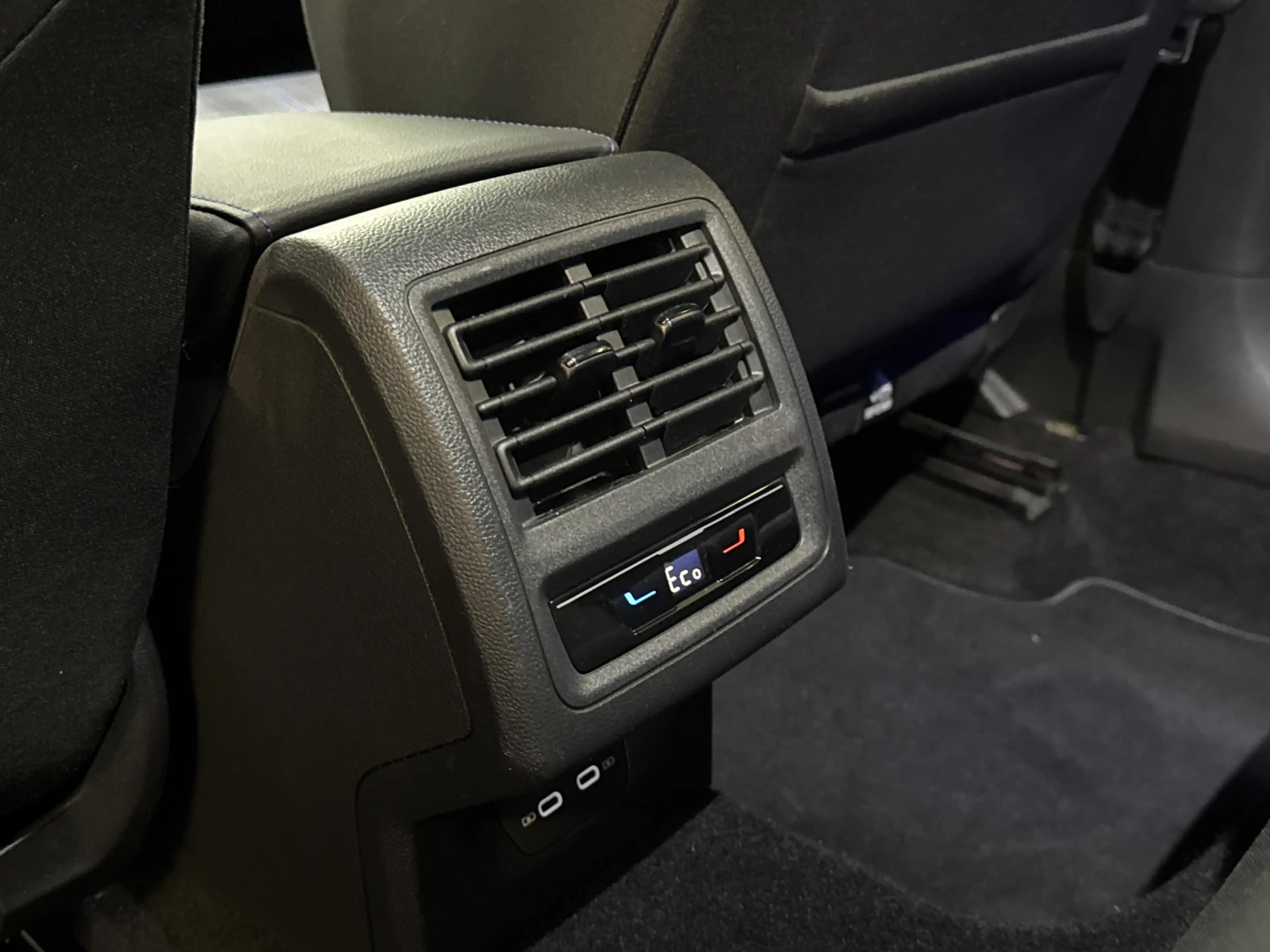 Volkswagen Golf GTE 245PK HYBRID SPORT CARPLAY/ACC/SFEERVERL/STUURVERW — photo 17