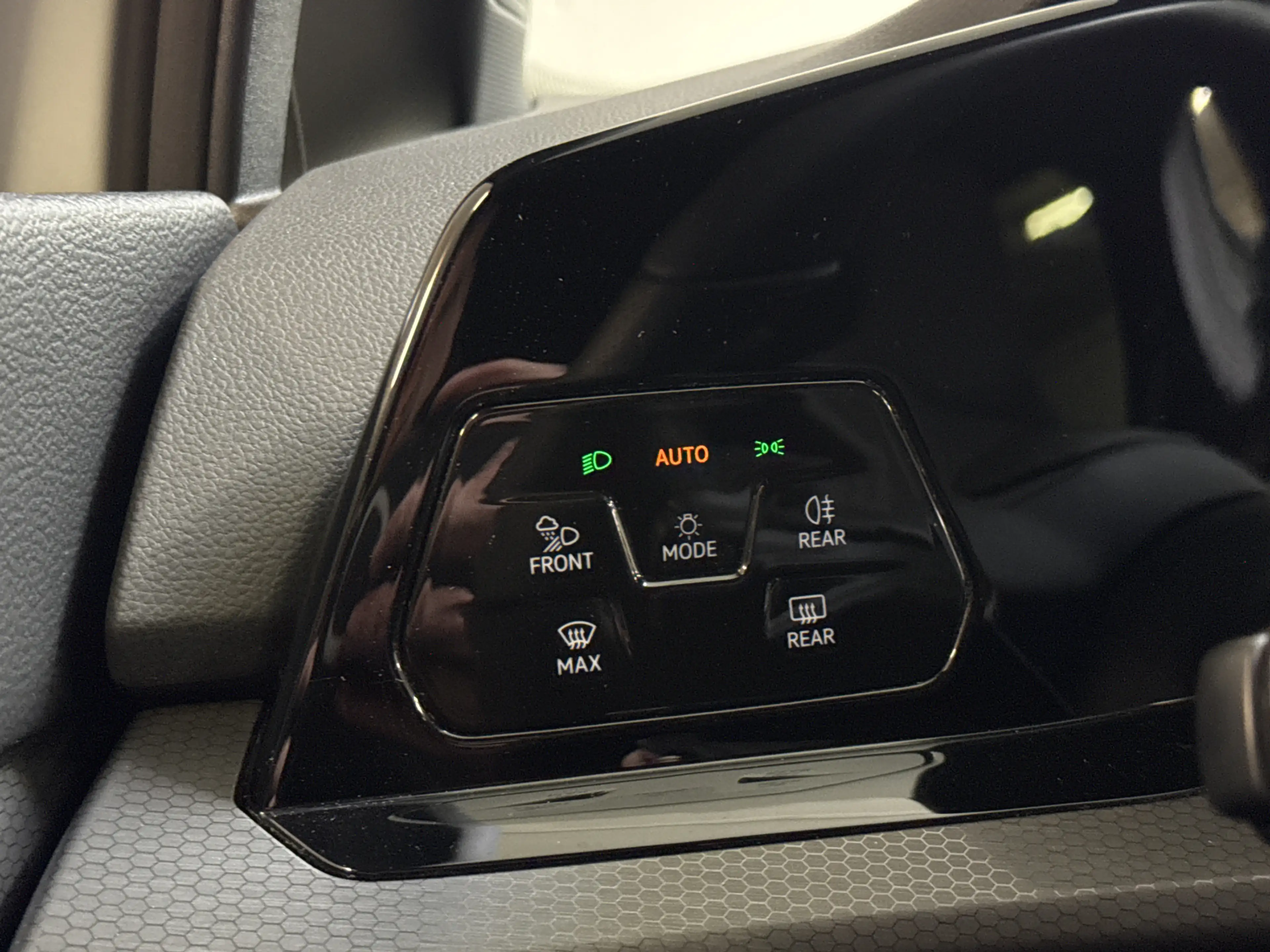 Volkswagen Golf GTE 245PK HYBRID SPORT CARPLAY/ACC/SFEERVERL/STUURVERW — photo 22