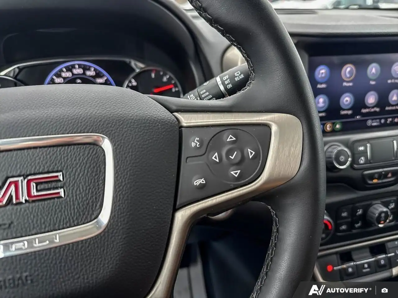 GMC Terrain photo GMC Terrain