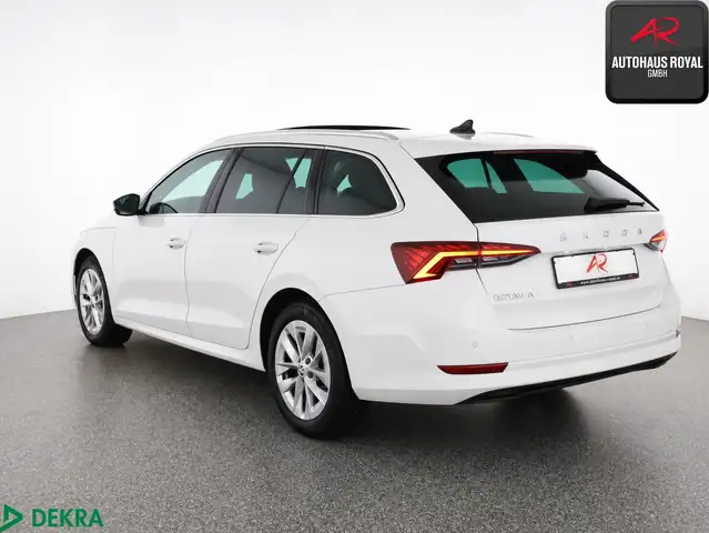 Skoda Octavia view 3