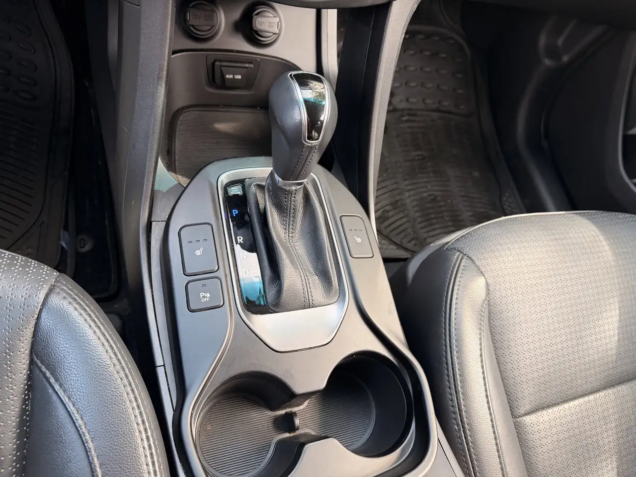 Hyundai SANTA FE снимка Hyundai SANTA FE