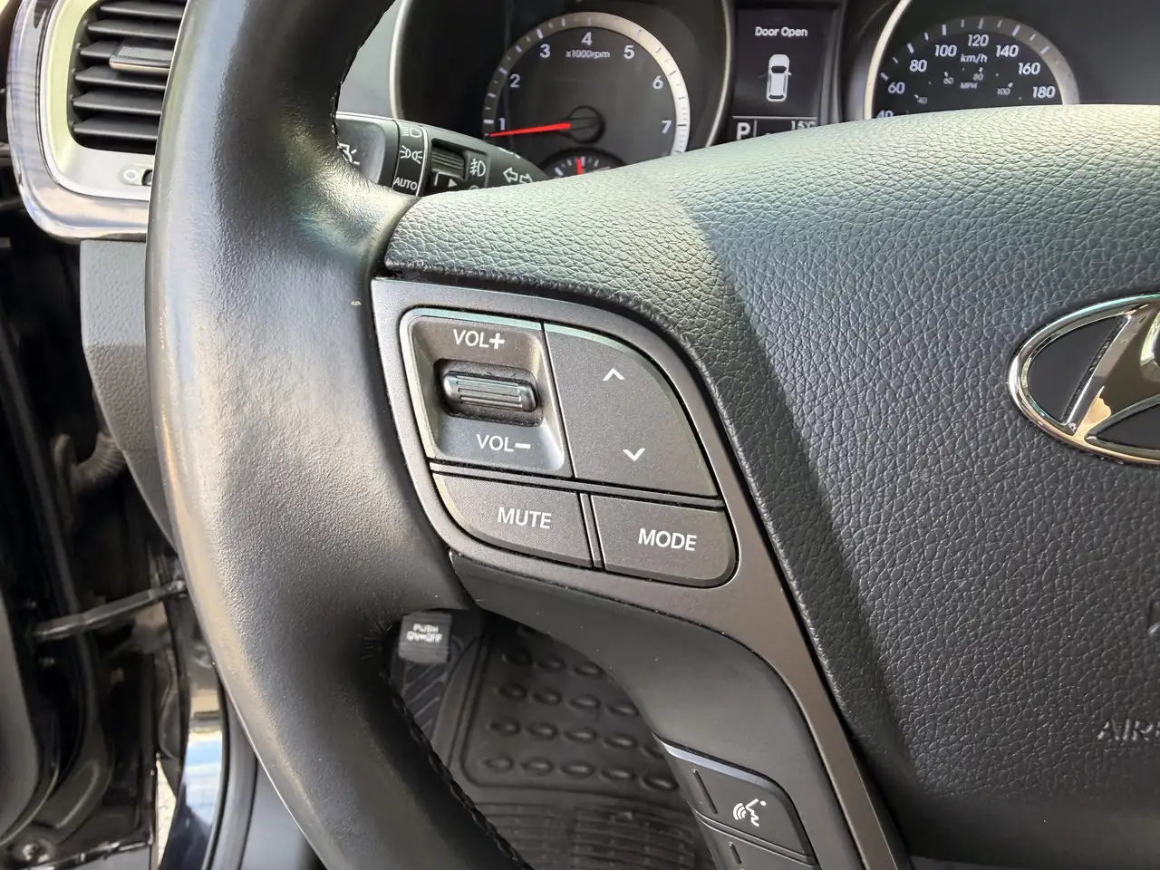 Hyundai SANTA FE снимка Hyundai SANTA FE