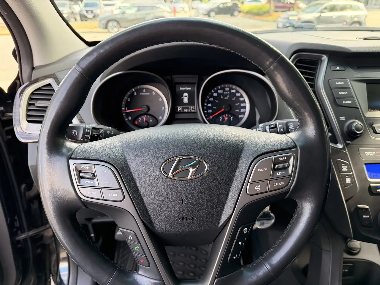Hyundai SANTA FE снимка Hyundai SANTA FE