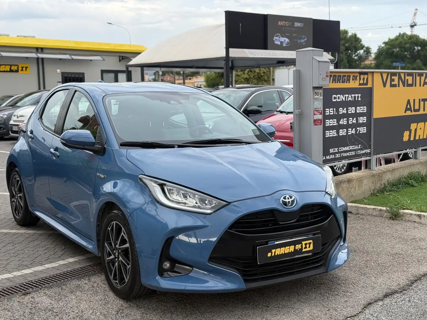 Toyota Yaris 1.5 Hybrid Trend GARANTITA Bleu - 1