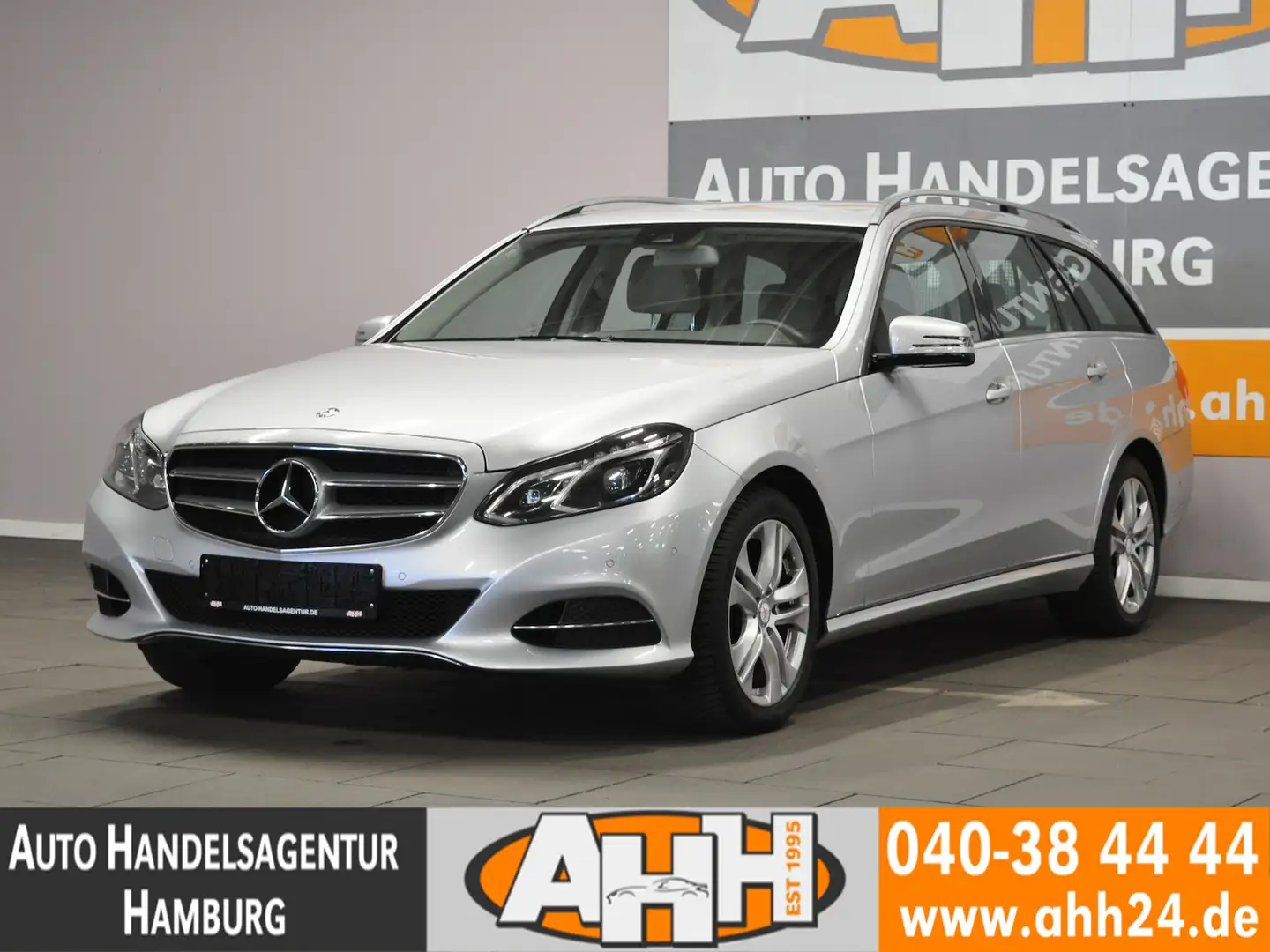 Mercedes-Benz E 300 T 4M AVANTGARDE LEDER|MEMORY|AMBIENTE|LED Zilver - 1