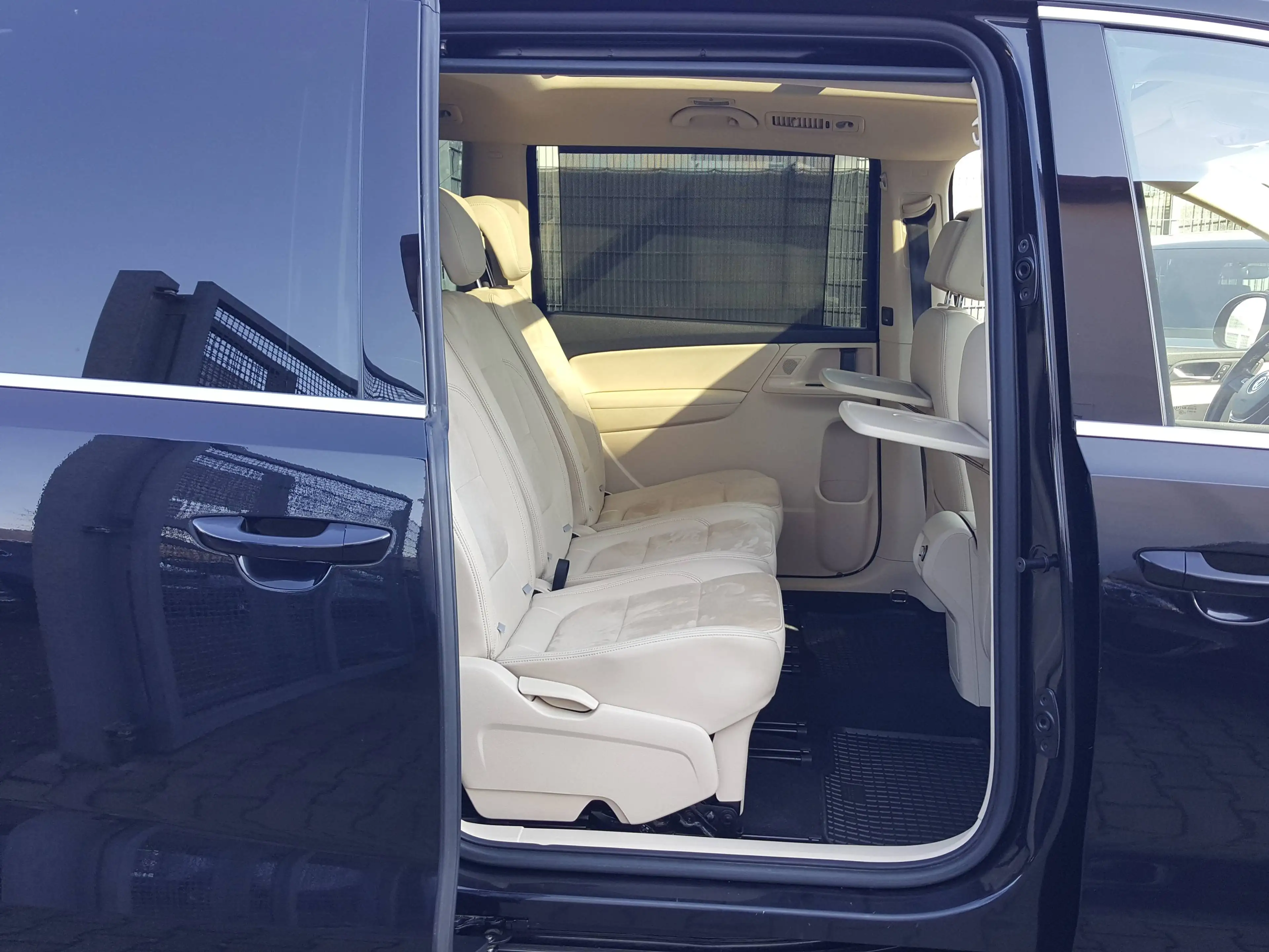 Volkswagen Sharan 2.0 TDI DSG Highline 7-Sitzer Stdhzg Pano ACC+TOT+SPUR AHK RFK — photo 16