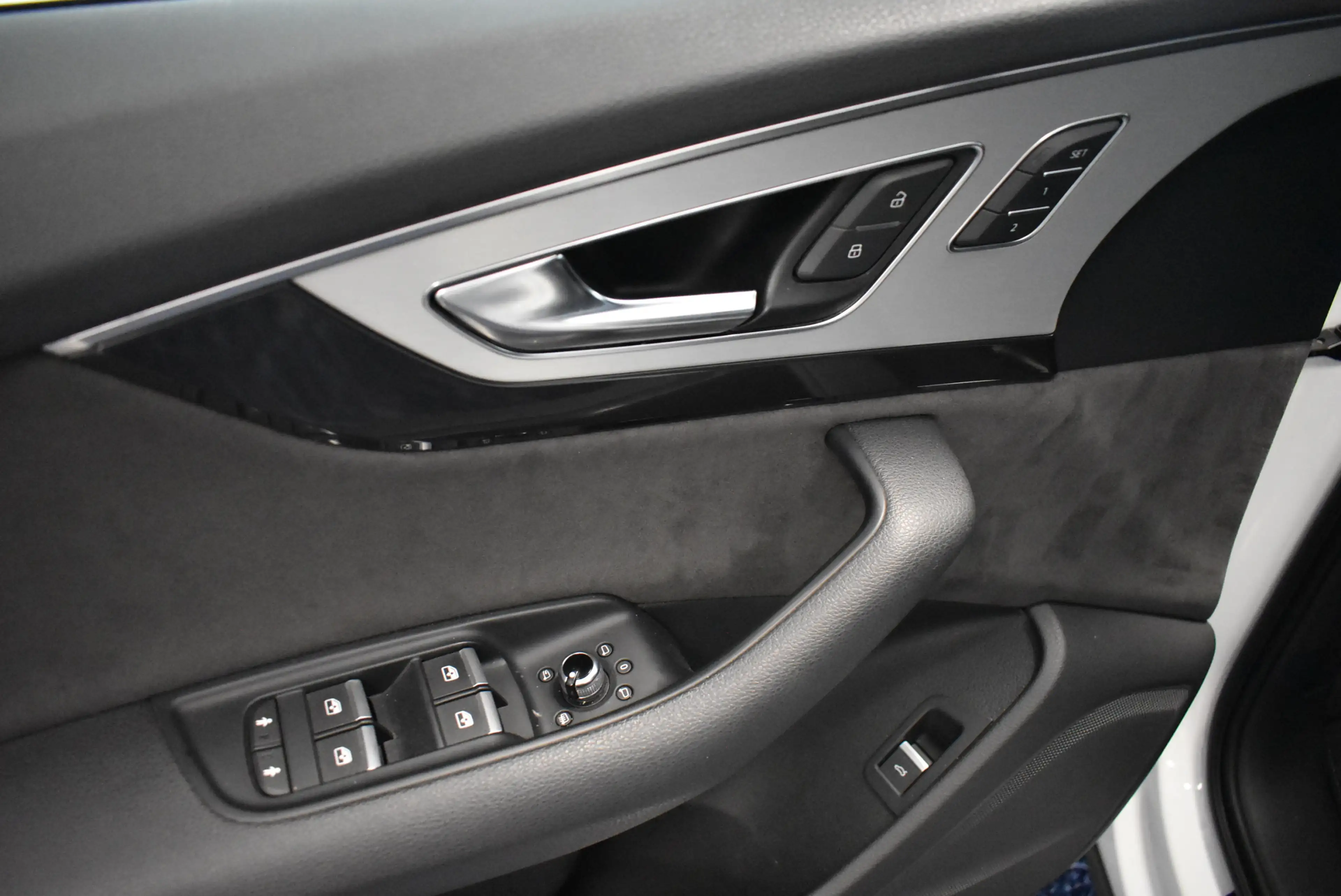 Audi Q7 3.0 TDI Quattro S-Line Virtual Navi LED Kamer — photo 15