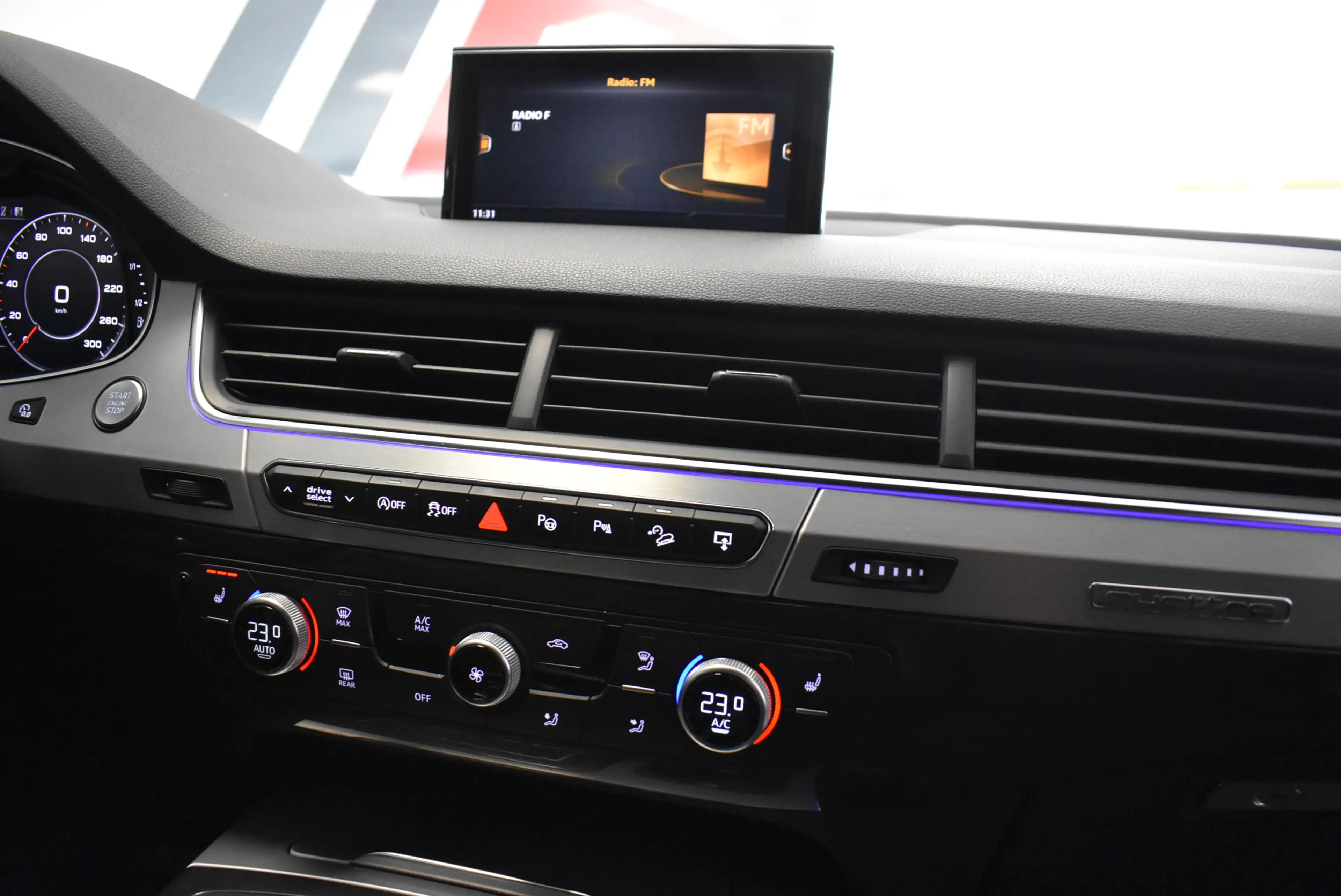 Audi Q7 3.0 TDI Quattro S-Line Virtual Navi LED Kamer — photo 8
