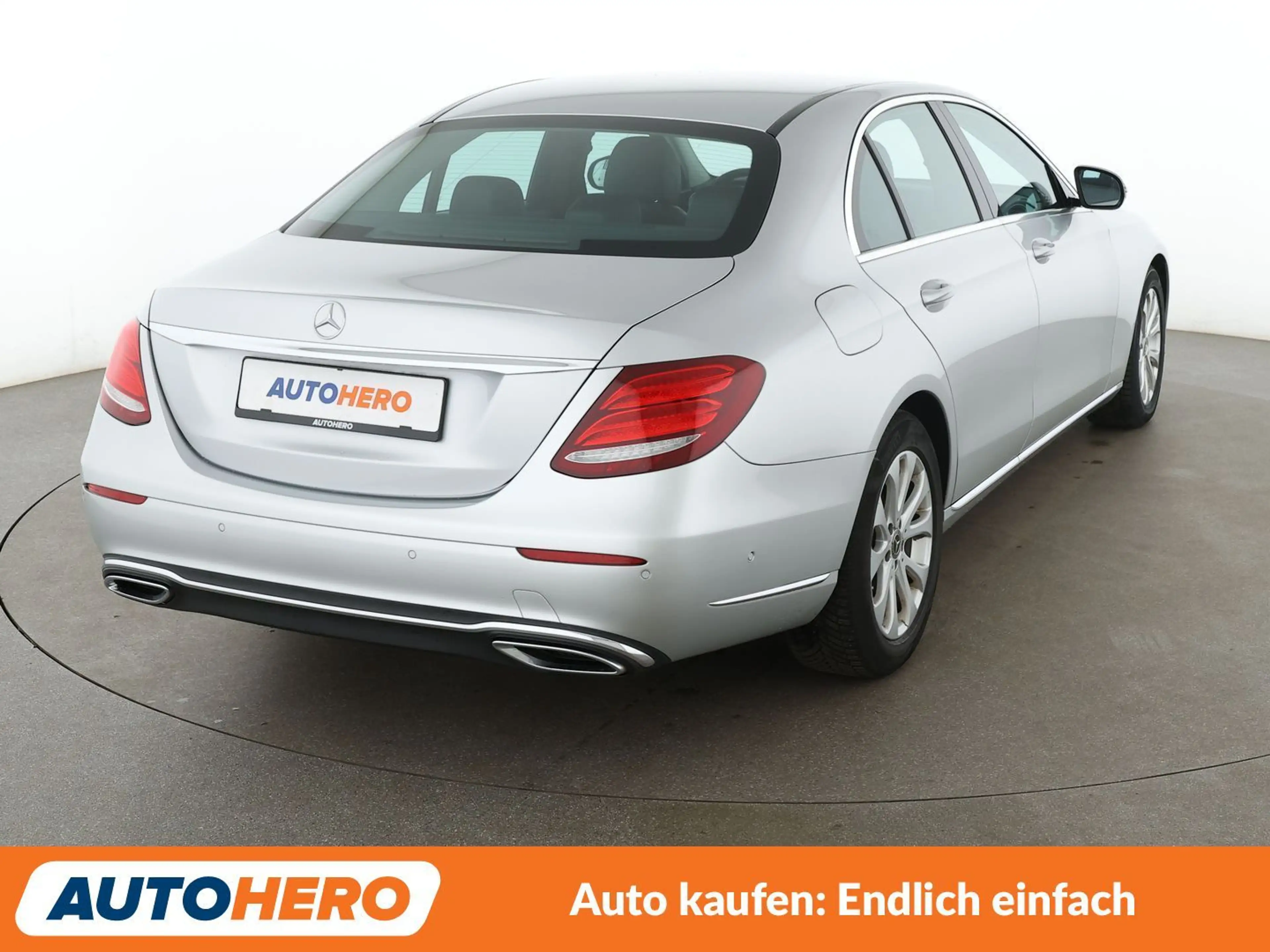 Mercedes-Benz E 220 d Exclusive Aut.*NAVI*PDC*ACC*SHZ* — photo 6