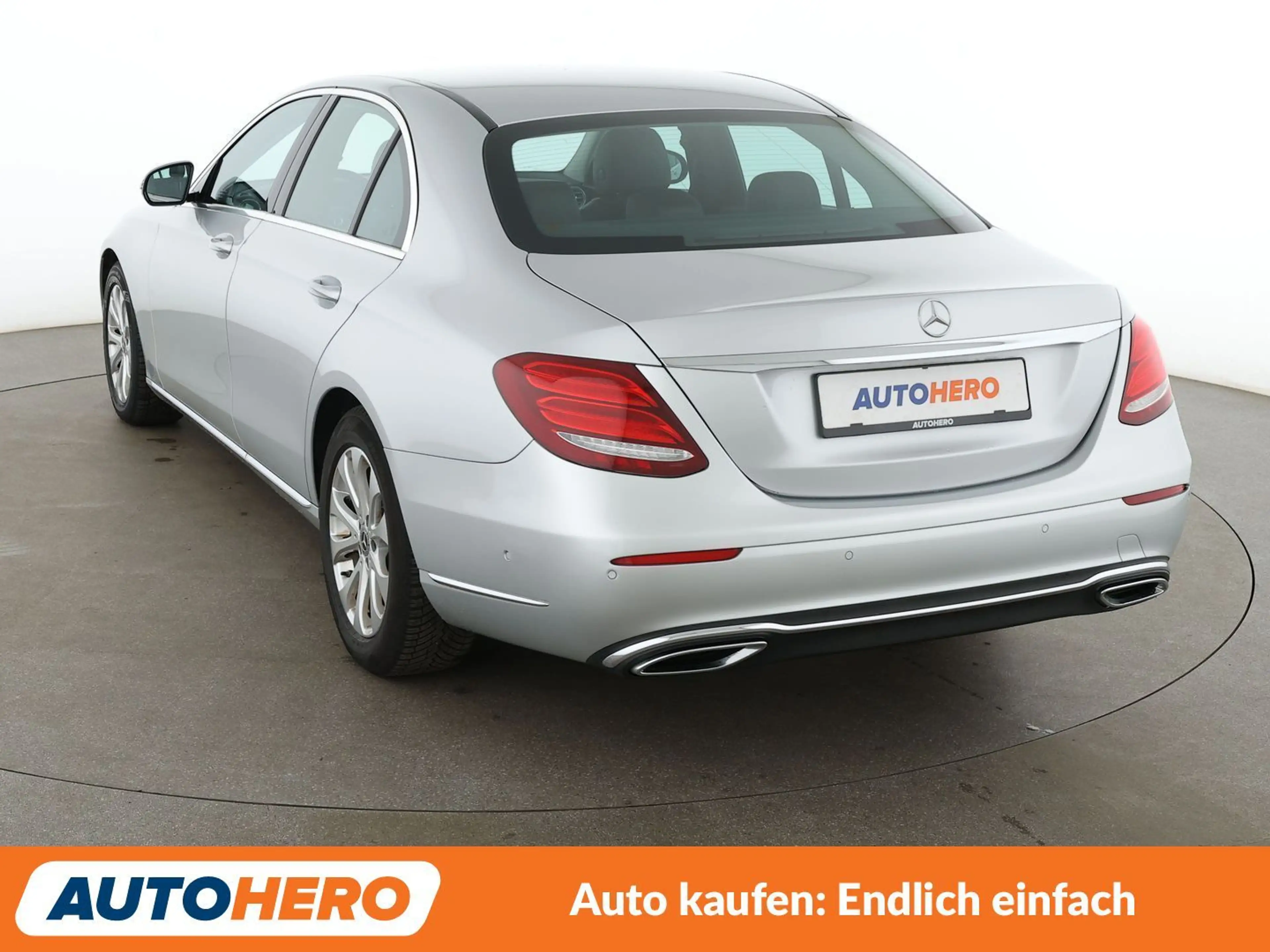 Mercedes-Benz E 220 d Exclusive Aut.*NAVI*PDC*ACC*SHZ* — photo 4
