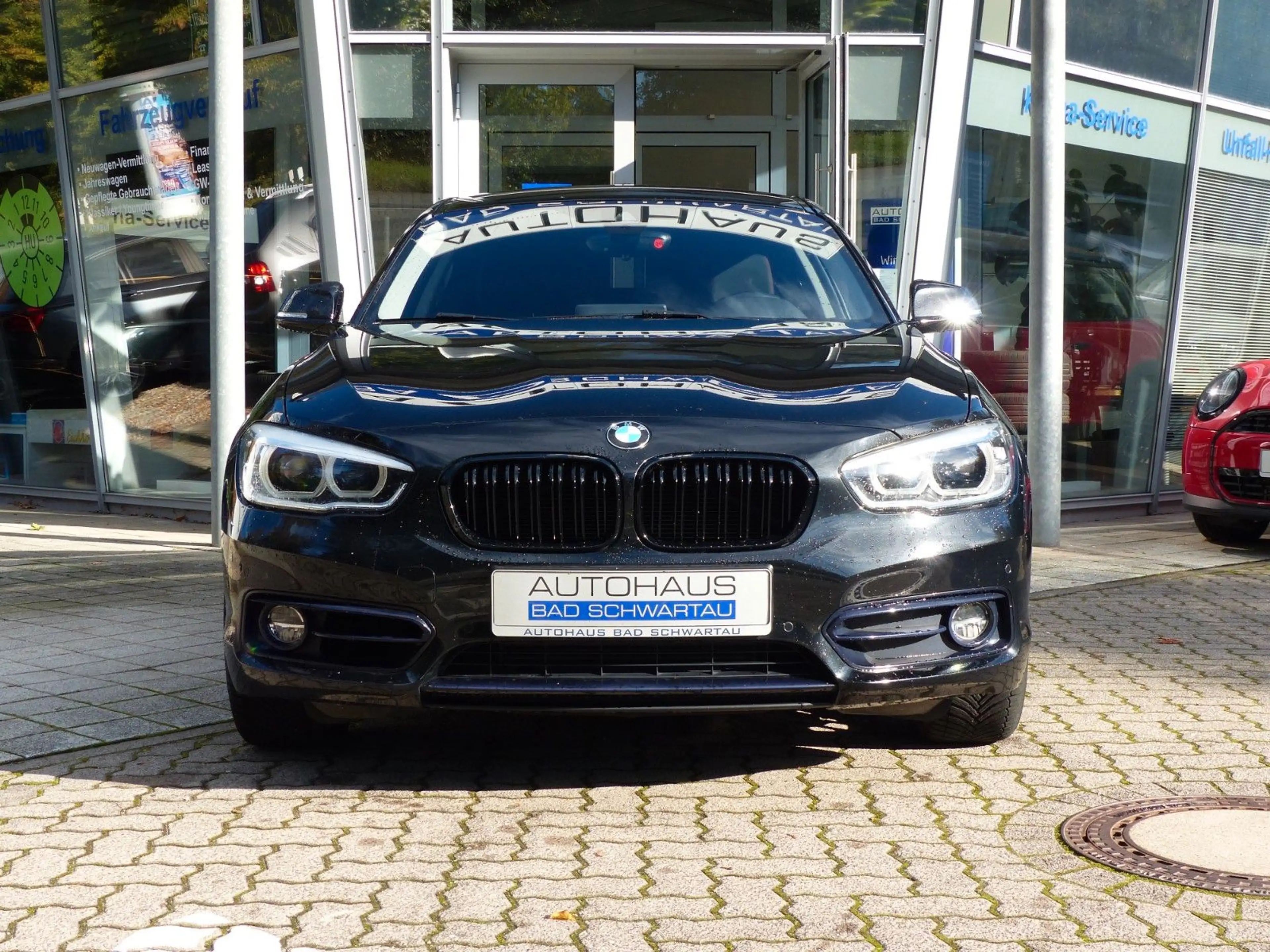BMW 118 i 3trg. Aut. "Sport Line", Navi, LED, Hifi — photo 4